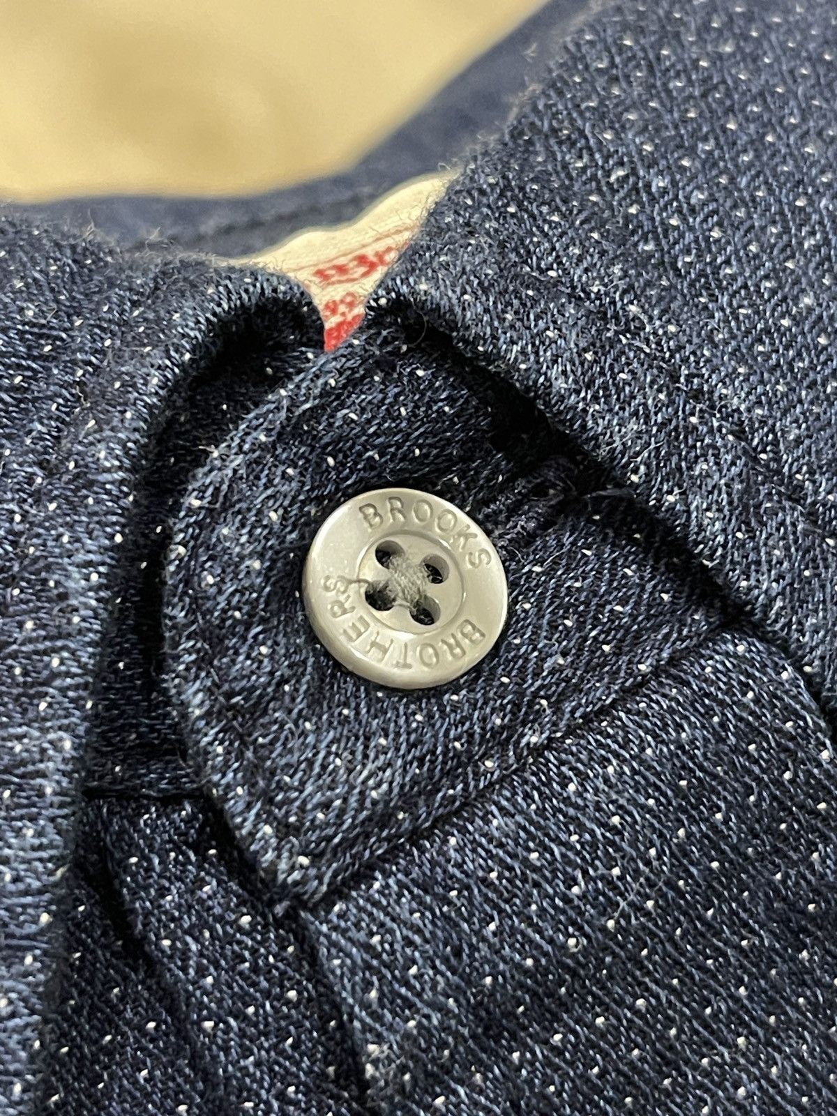 Brooks Brothers Brooks Brothers Red Fleece M Blue Textured Button Down Shirt Size US M / EU 48-50 / 2 - 12 Thumbnail