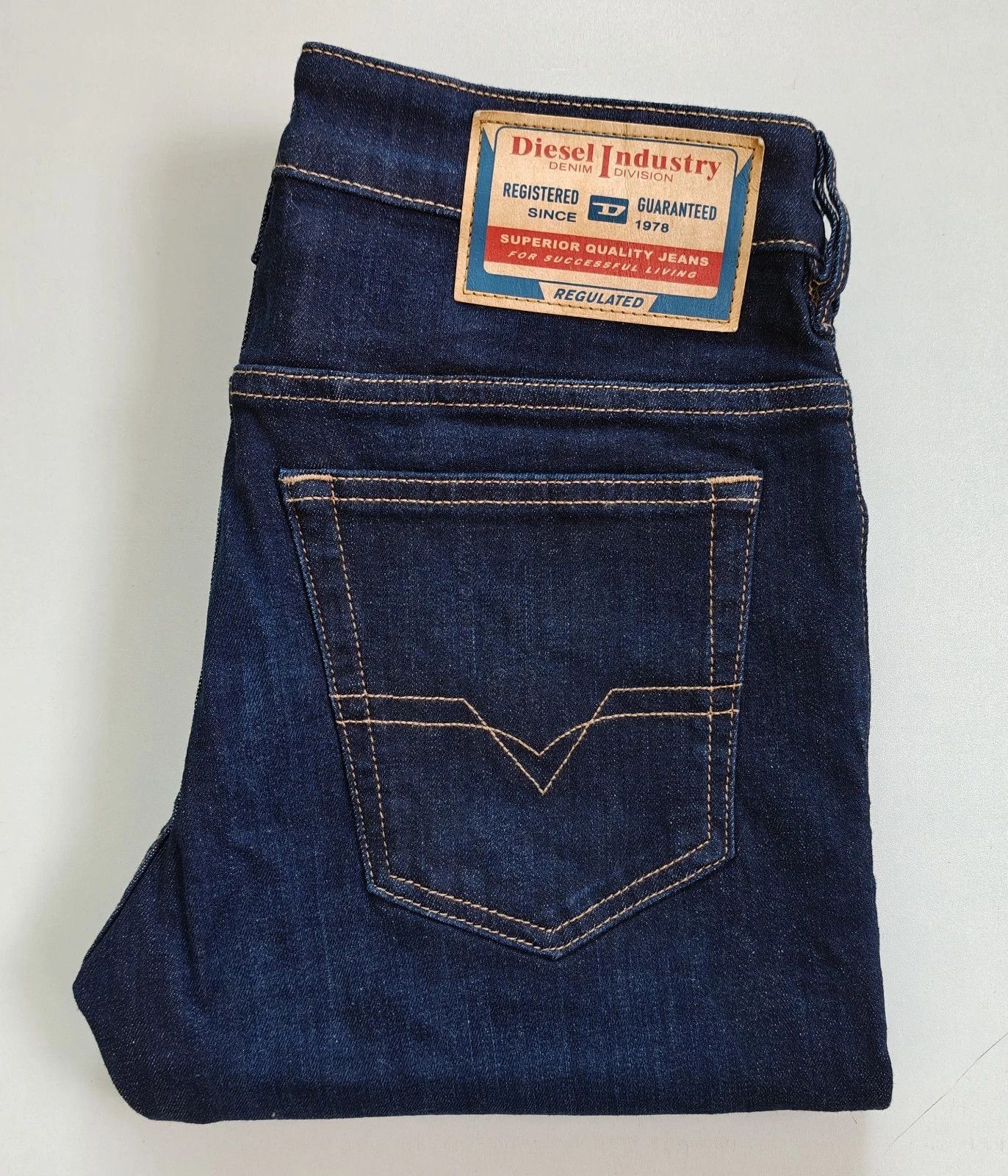 Diesel Diesel D-LUSTER L.30 MENS JEANS T/9567 Size US 28 / EU 44 - 1 Thumbnail