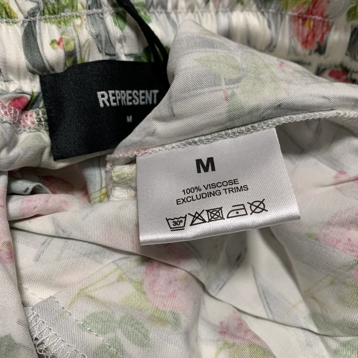 Represent Clo. Represent Medium Shorts White Floral Bottoms Size US 32 / EU 48 - 6 Thumbnail