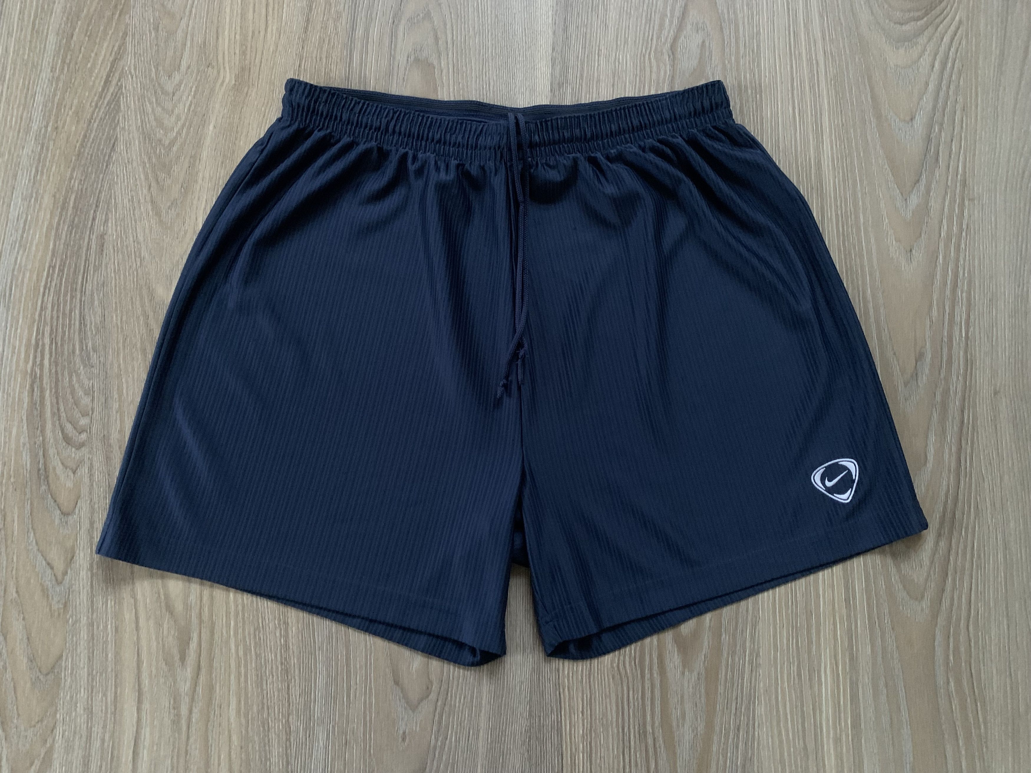 Nike Vintage Nike Running Shorts Size US 36 / EU 52 - 2 Thumbnail