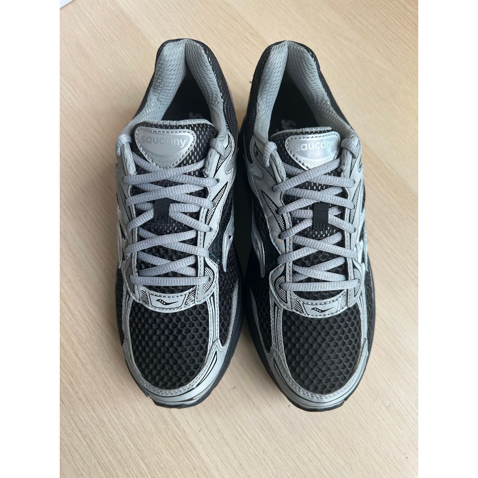 Saucony Saucony Progrid Omni 9 Black/Silver Sneaker - Size 9M - New Size US 9 / EU 42 - 4 Thumbnail
