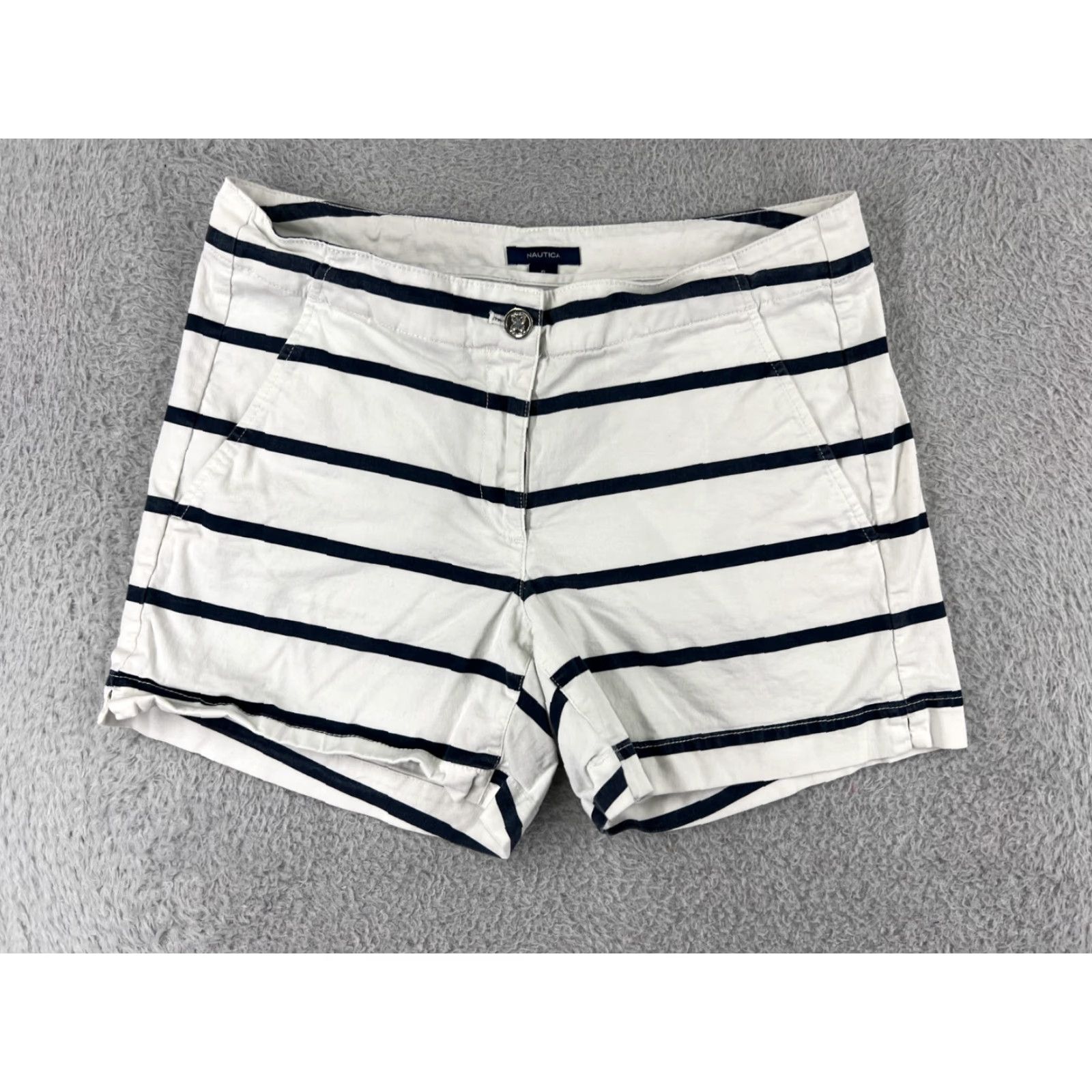 Nautica Nautica Shorts Women 6 White Stripe Twill Pockets 29x5 Cotton Blend Stretch Size 28" / US 6 / IT 42 - 2 Thumbnail