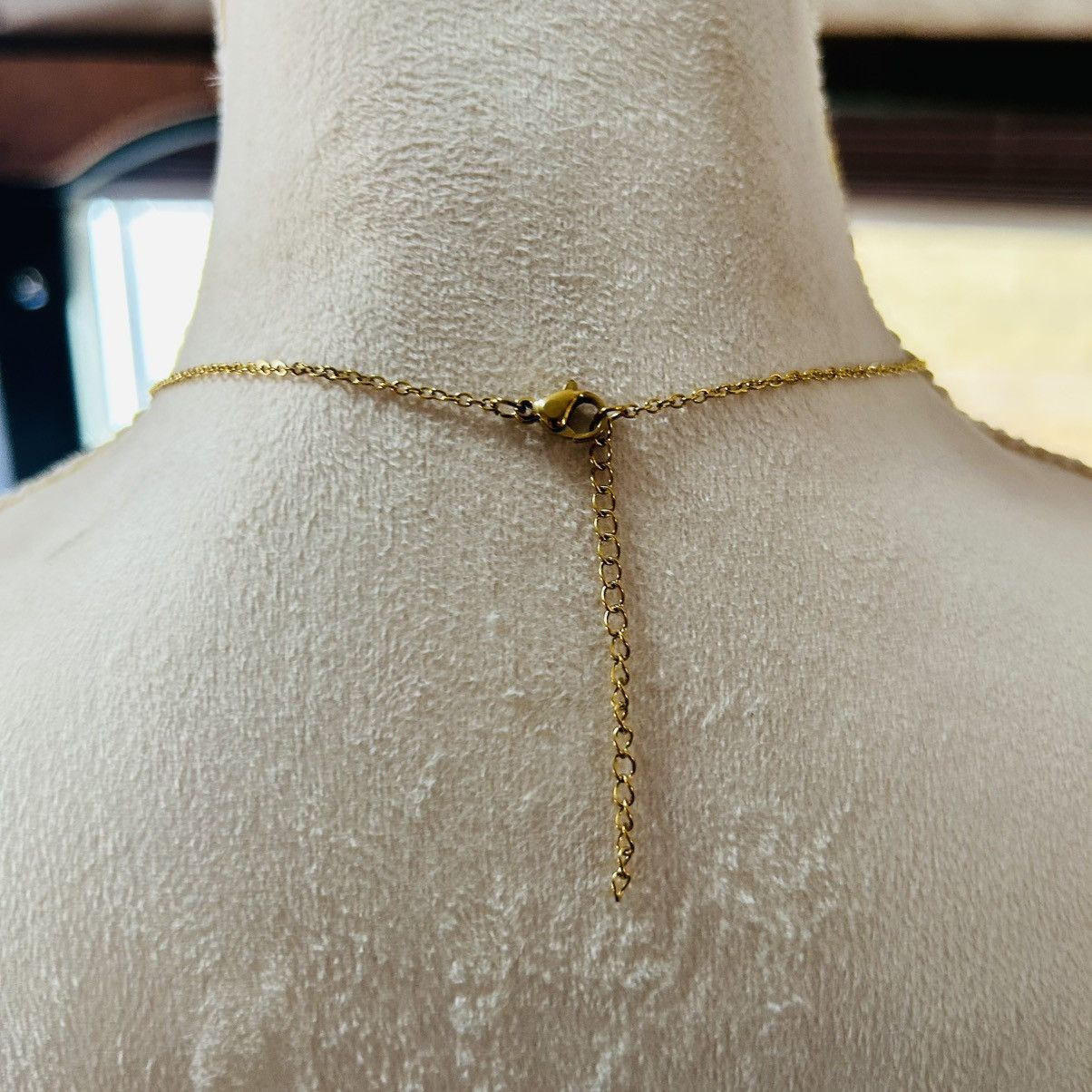 Vintage Vintage natural shell wired pendant on chain necklace Size ONE SIZE - 5 Thumbnail