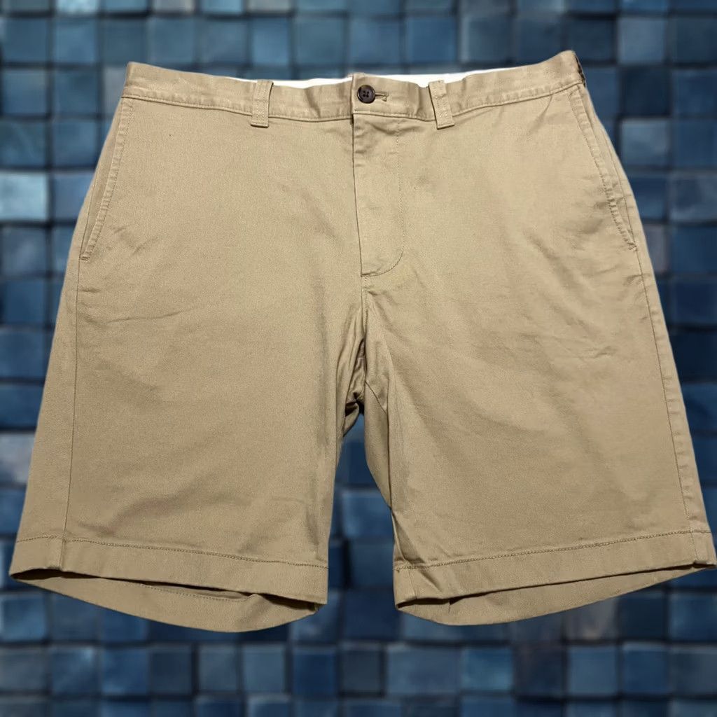 J.Crew J.CREW Mens Shorts Solid Beige Chino Flat Front Inseam 9" Casual Outdoor Size US 33 - 1 Thumbnail