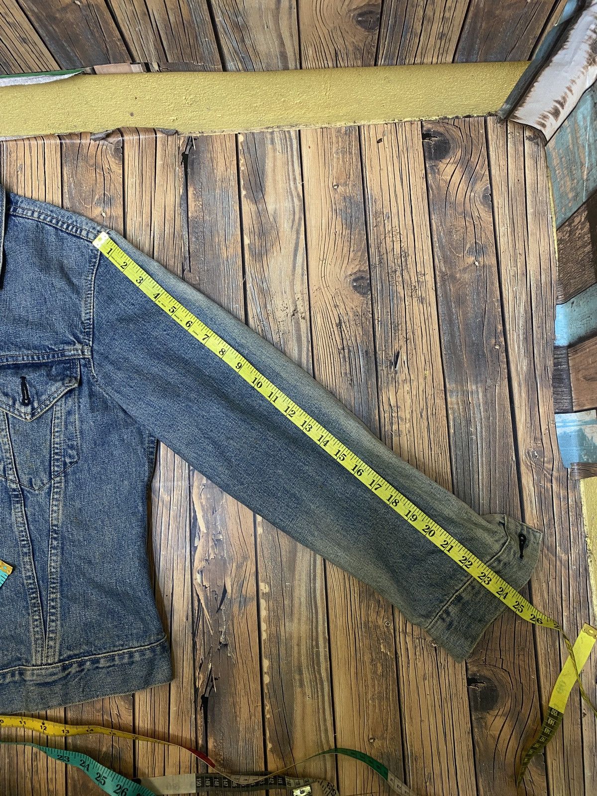 If Six Was Nine × Iron Heart × Levi's Vintage Clothing Vintage 90’s levis big E LOT 557 denim jacket Size US S / EU 44-46 / 1 - 11 Thumbnail
