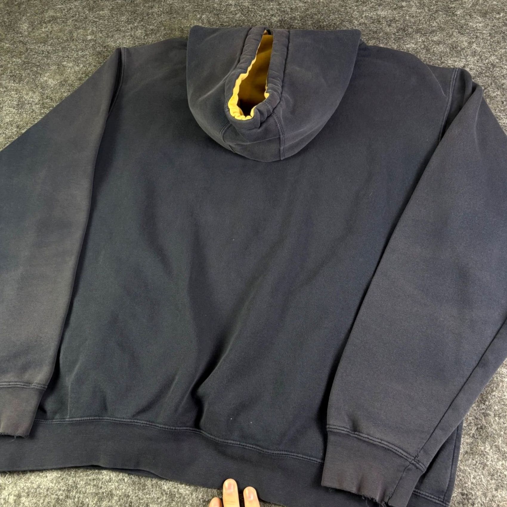 Vintage VINTAGE Champs Notre Dame Fighting Irish Hoodie Navy Blue Yellow XL Distressed Size US XL / EU 56 / 4 - 3 Thumbnail