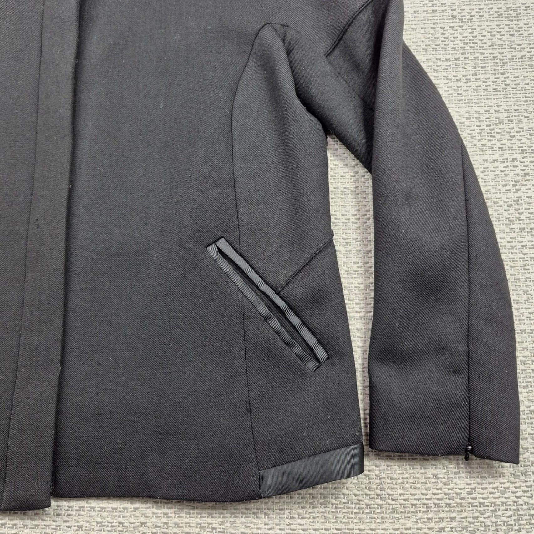 Reiss REISS Mora Jacket Womens Medium Black Wool Blend Zip Front Lined Pockets Jacket Size M / US 6-8 / IT 42-44 - 2 Thumbnail