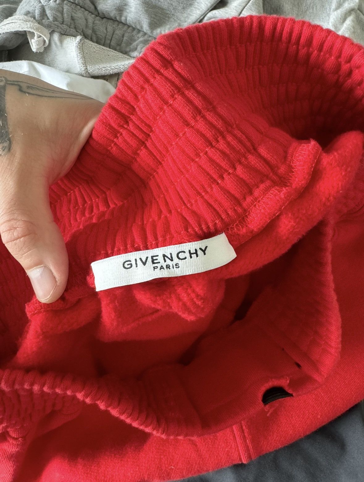 Givenchy Givenchy Distressed Shorts Joggers Big Logo Designer Rare Size US 31 - 6 Thumbnail
