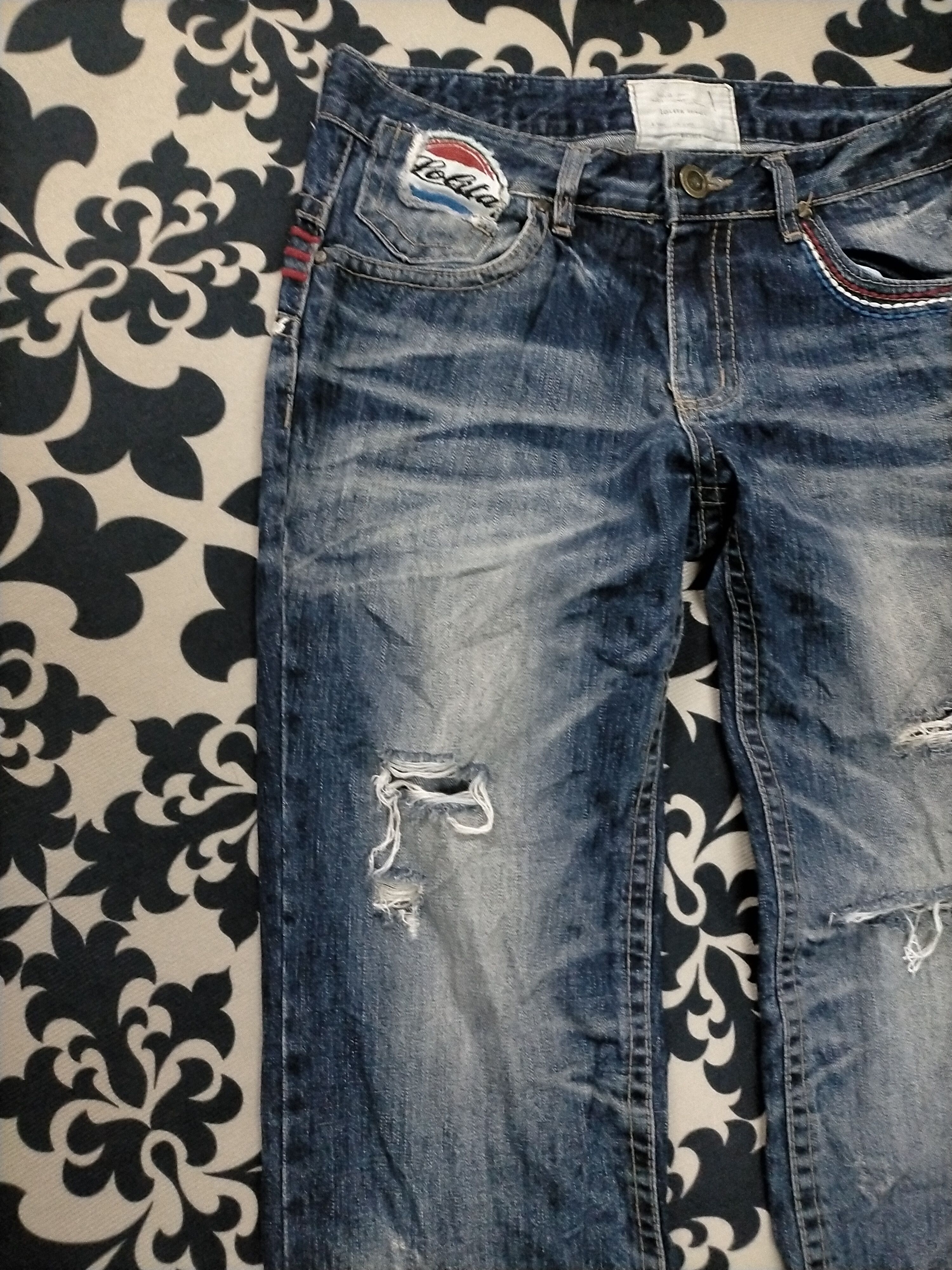 If Six Was Nine × Le Grande Bleu (L.G.B.) × Tornado Mart 🔥Washed🔥90s Insane Lolita Distressed Jeans Size US 33 - 3 Thumbnail
