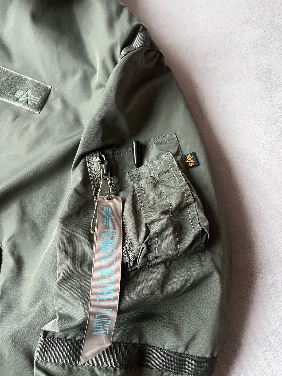 Alpha Industries Alpha Industries Bomber Jacket MA1 green fur Size US L / EU 52-54 / 3 - 10 Thumbnail