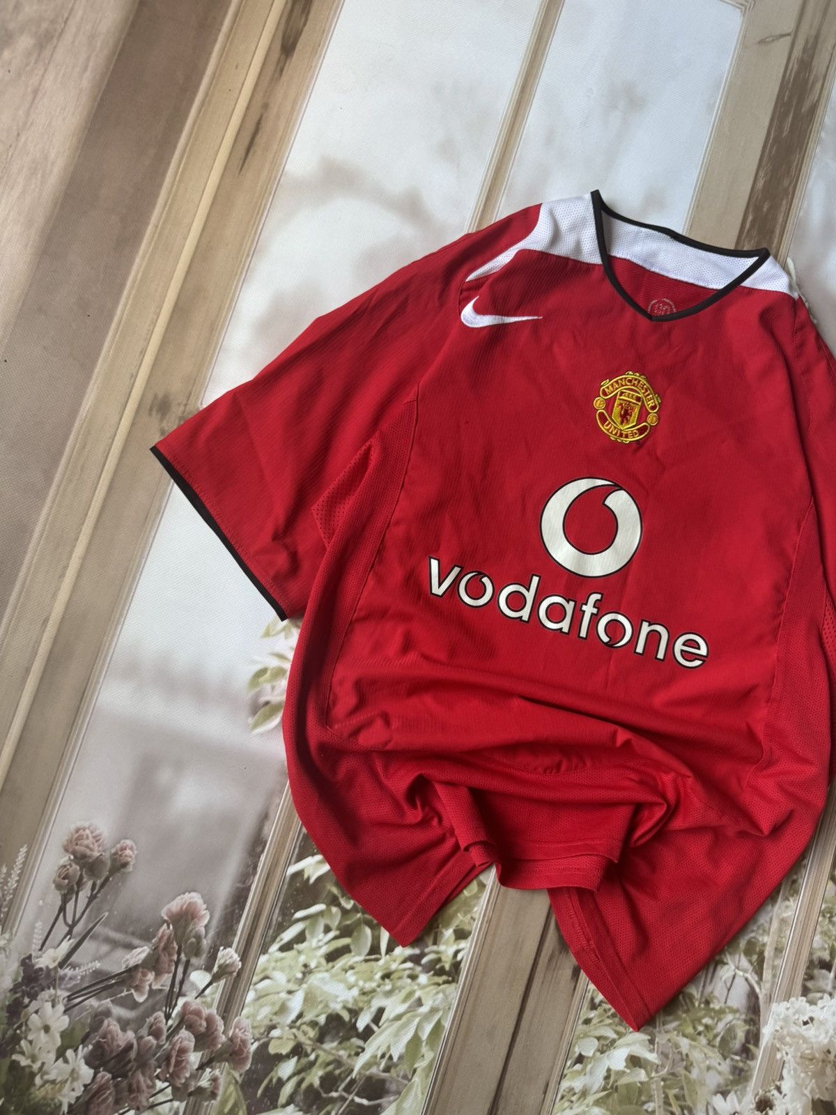 Nike Vintage Nike Manchester United 2004/06 Home Jersey Vodafone Size US L / EU 52-54 / 3 - 2 Thumbnail
