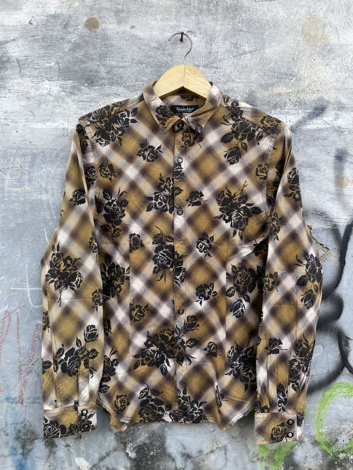 Rare Tornado Mart Flower Printed Button Shirt