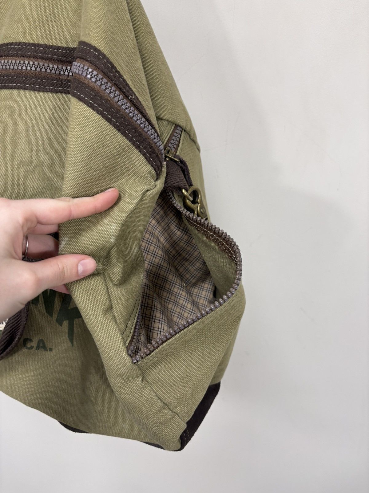 Other Vintage Think Pink Yosemite Canvas Leather Duffle Bag Size ONE SIZE - 16 Thumbnail
