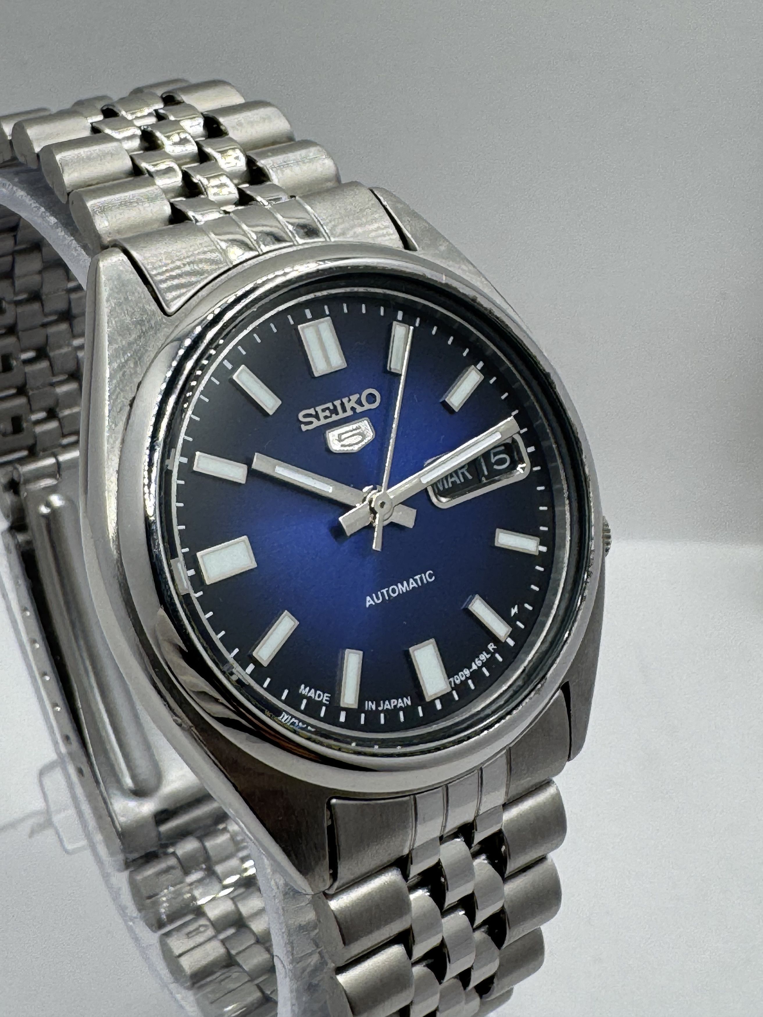 Japanese Brand Seiko 5 Automatic Wrist Watch 17 Jewels Day/Date Japan Size 36 - 6 Thumbnail