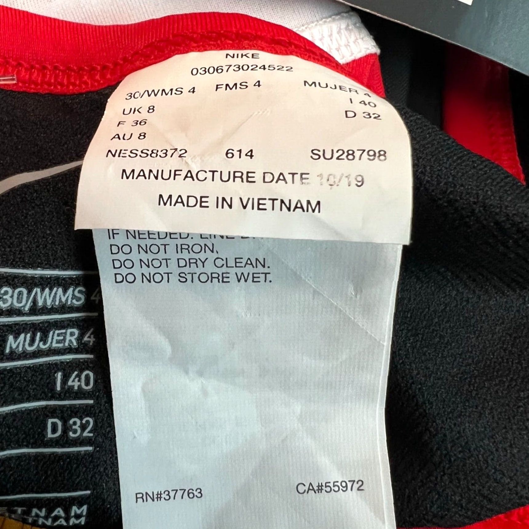 Nike Nike Sleeveless One Piece Bodysuit Women’s Size 4 Black Red Color Block swimsuit swimsuit Size S / US 4 / IT 40 - 7 Thumbnail