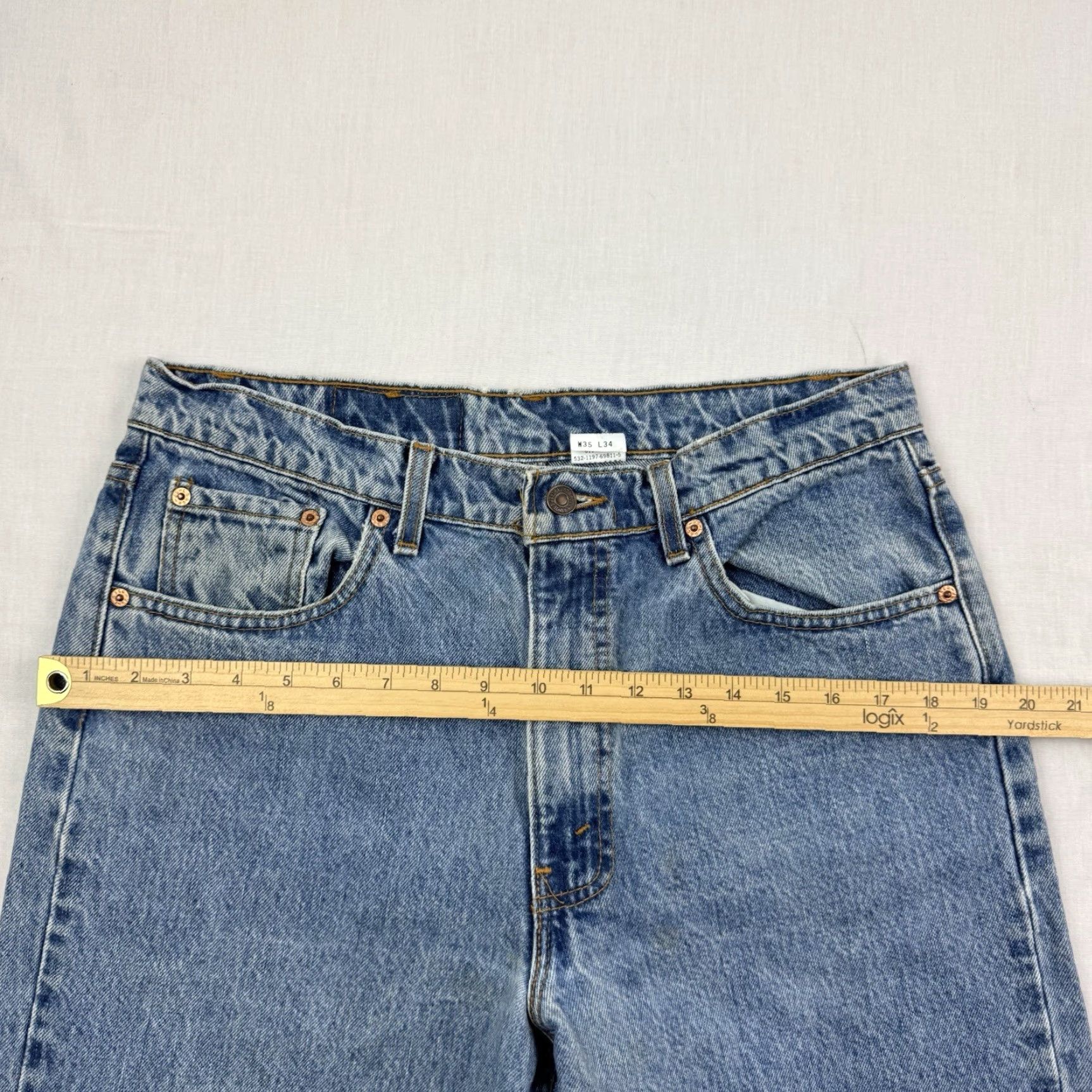 Levi's VINTAGE Levi's 550 Jeans Adult 35x34 Relaxed Fit 90s USA Blue Denim Cotton Jeans Mens Size US 35 - 7 Thumbnail
