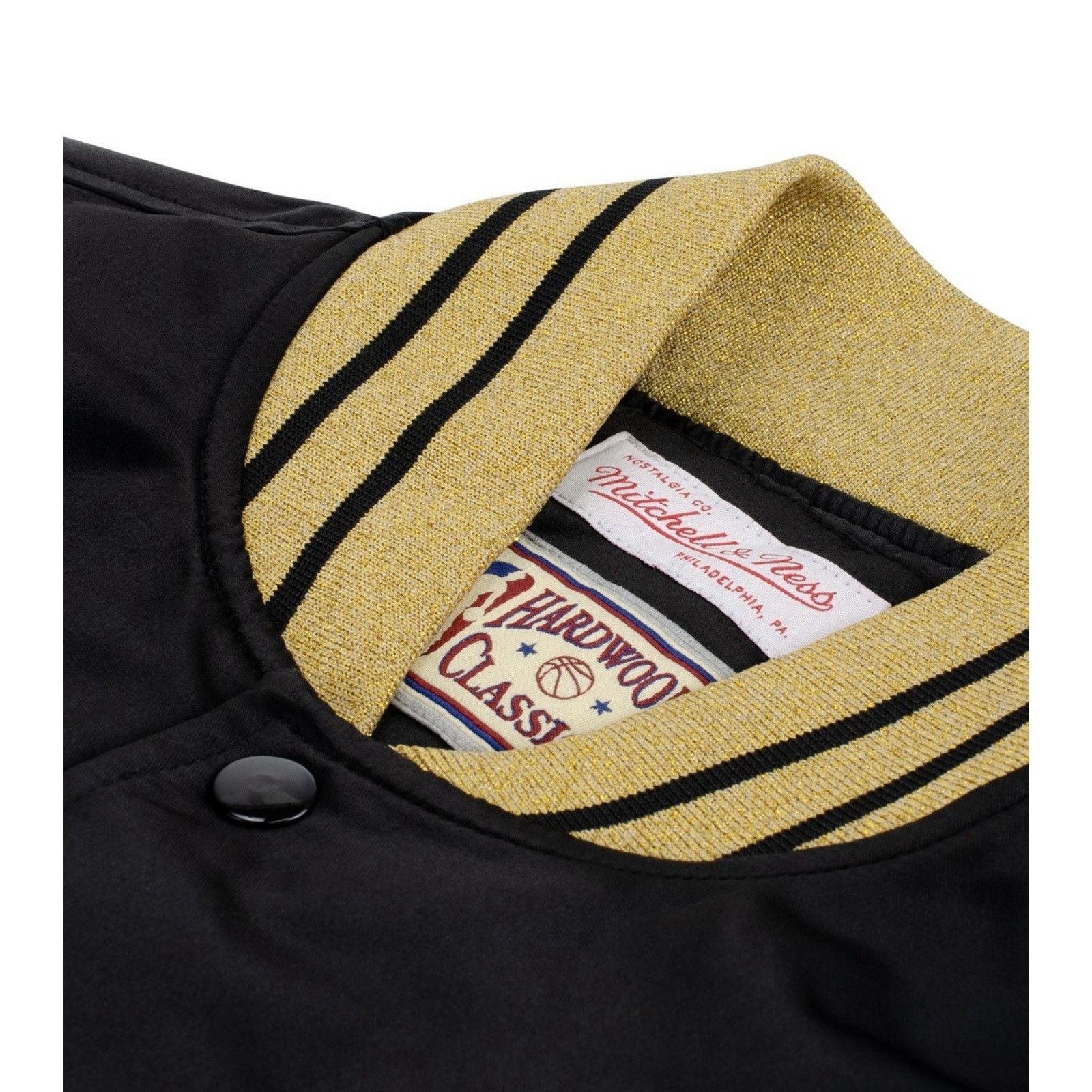 Mitchell & Ness Mitchell Ness Authentic Chicago Bulls MVP Champions Jacket Size US XXL / EU 58 / 5 - 6 Thumbnail
