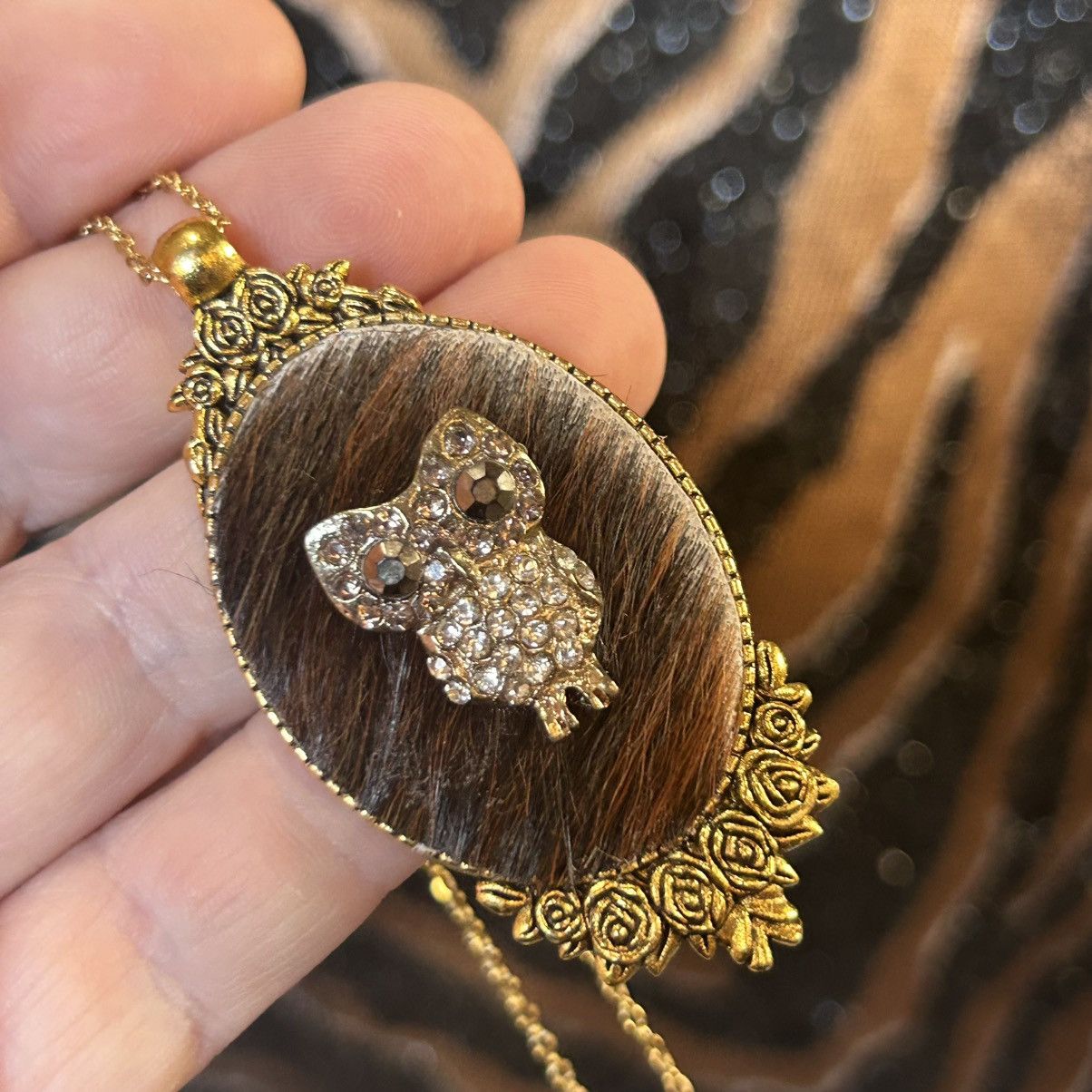 Handmade Handcrafted cowhide sparkle owl cameo pendant necklace Size ONE SIZE - 1 Thumbnail