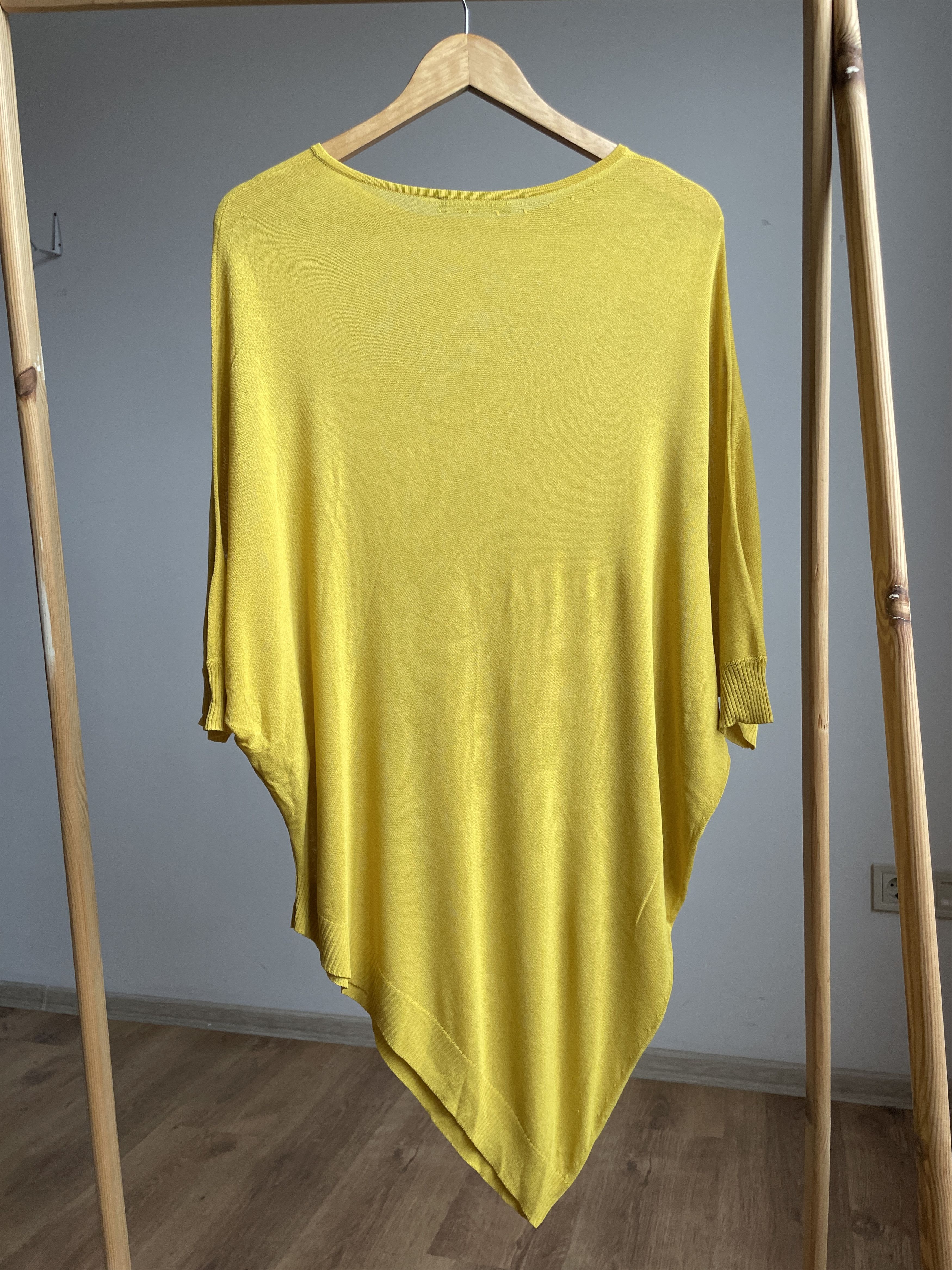 Weekend Max Mara Weekend Max Mara Asymmetric Knitted Viscose Dress Size S Size S / US 4 / IT 40 - 2 Thumbnail