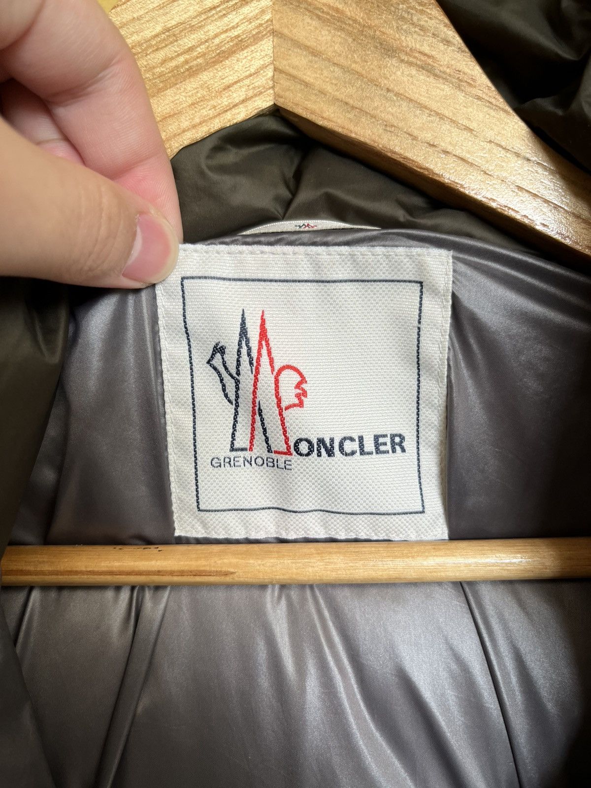 Moncler × Moncler Grenoble MONCLER GRENOBLE BRIVE GUIBOTTO DOWN JACKET Size US L / EU 52-54 / 3 - 14 Thumbnail