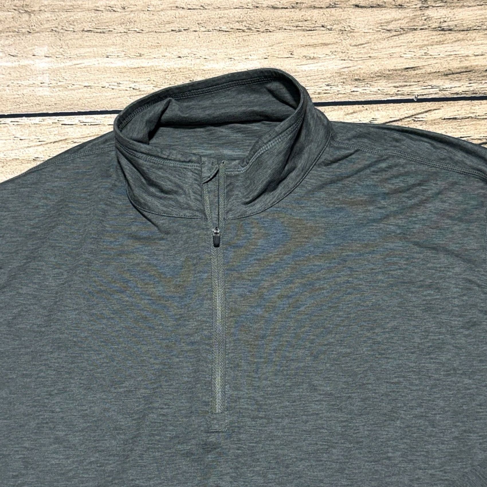 Vuori Vuori Shirt Mens XL Gray Ease Performance 1/2 Zip Pullover Golf Activewear Casual Moderate Weight Size US XL / EU 56 / 4 - 2 Thumbnail