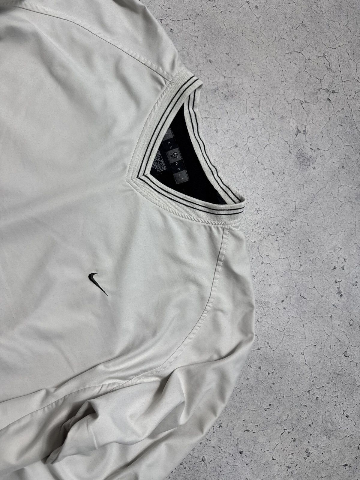 Nike Vintage Nylon Jacket Sweatshirt Nike Golf Y2K Drill Swoosh Size US L / EU 52-54 / 3 - 5 Thumbnail