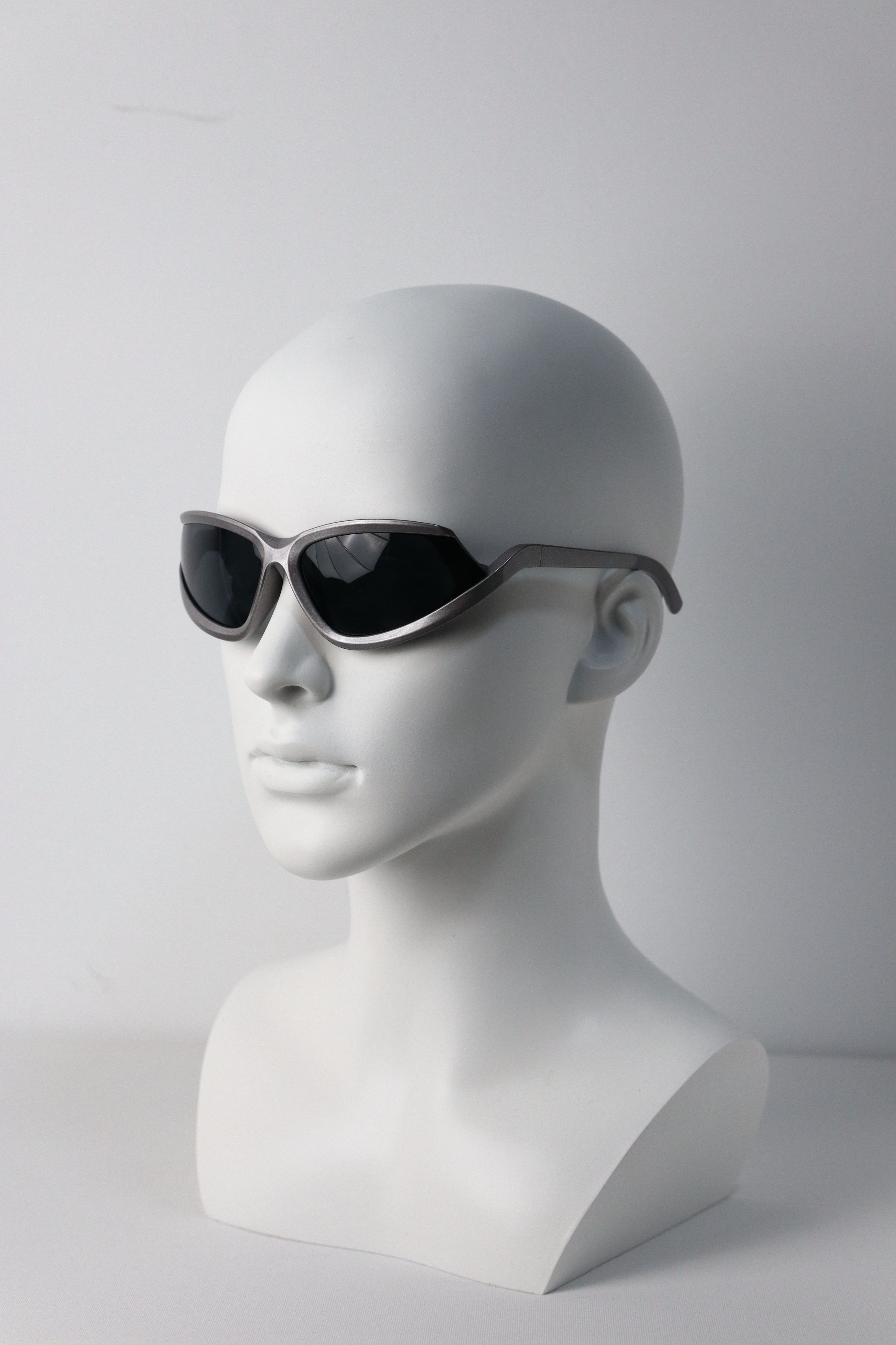 Japanese Brand Y2k Avant Garde Futuristic Gunmetal Gray Sunglasses OS Size ONE SIZE - 4 Thumbnail