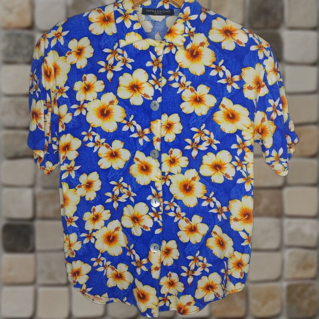 Vintage VINTAGE Impressions Aloha Shirt Blouse Woman M Blue Floral Retro Size M / US 6-8 / IT 42-44 - 1 Thumbnail