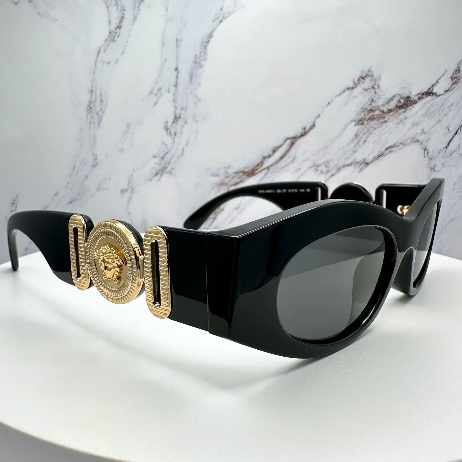 Versace New Versace Sunglasses Black Gold Seen On Sabrina Carpenter Size ONE SIZE - 5 Thumbnail