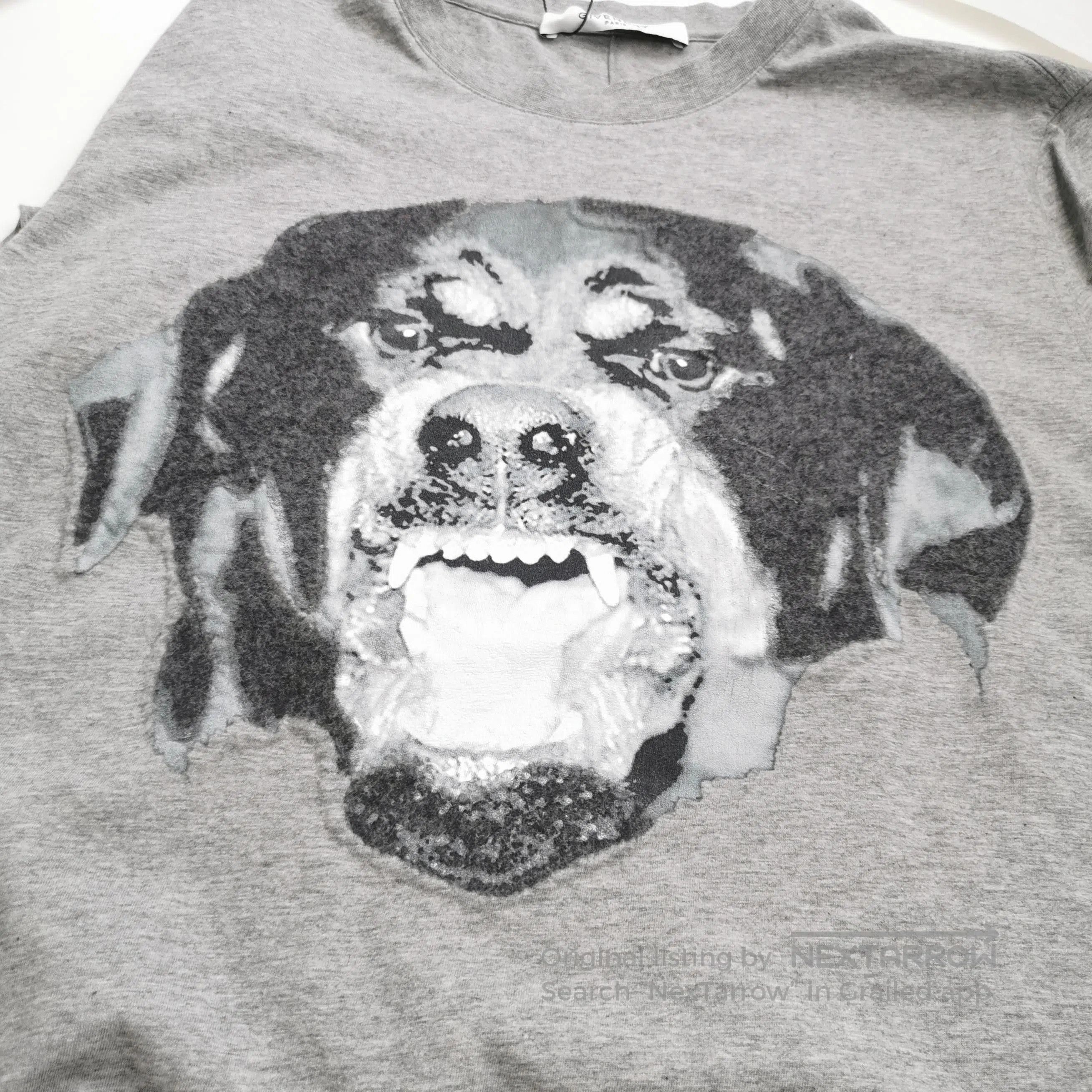 Givenchy Givenchy L Cotton Crew Neck Graphic T-Shirt. Size US L / EU 52-54 / 3 - 1 Thumbnail