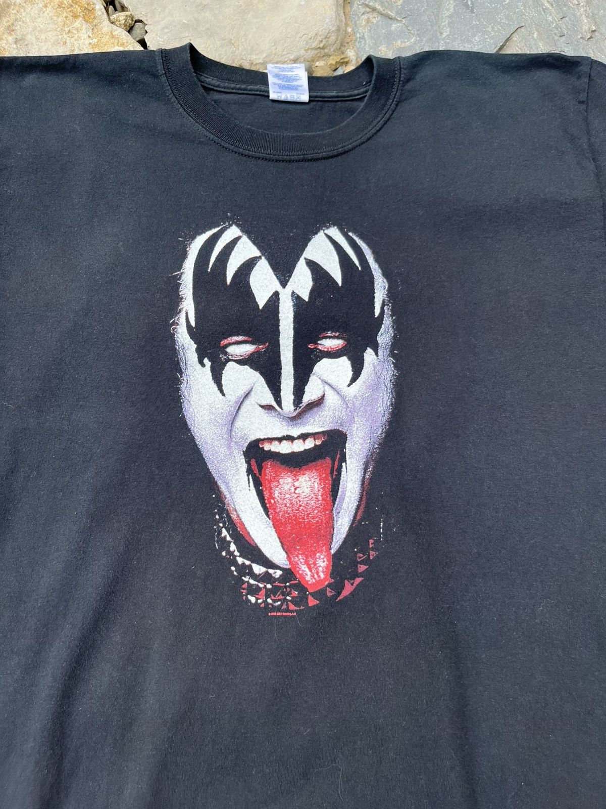 Band Tees × KISS × Vintage Vintage Kiss 2002 y2k face tongue logo band tee t-shirt rock Size US L / EU 52-54 / 3 - 6 Thumbnail