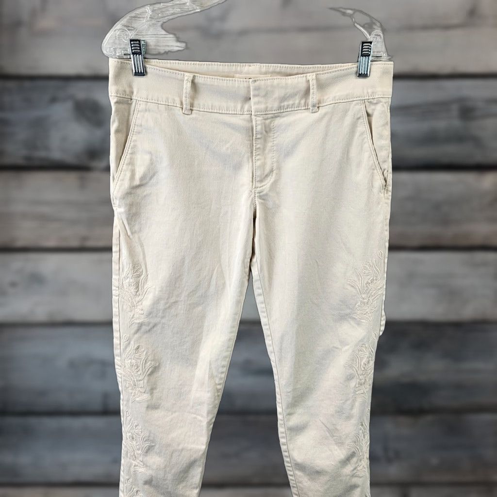 Loft LOFT Ann Taylor Womens Marisa Ankle Pants Sz 6 Embroidered Raw Hem Ivory Cotton Blend Pants Womens 6 Ankle Embroidered Ivory 90s? Size 28" / US 6 / IT 42 - 1 Thumbnail