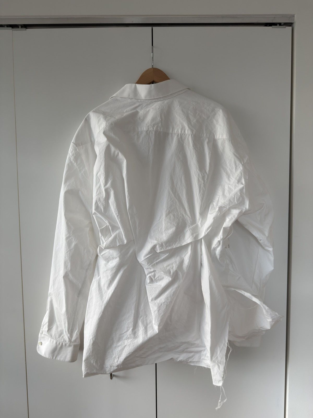 Maison Margiela BNWT Blank Label Oversized Frayed Pleated Shirt White 50 Size US L / EU 52-54 / 3 - 8 Thumbnail