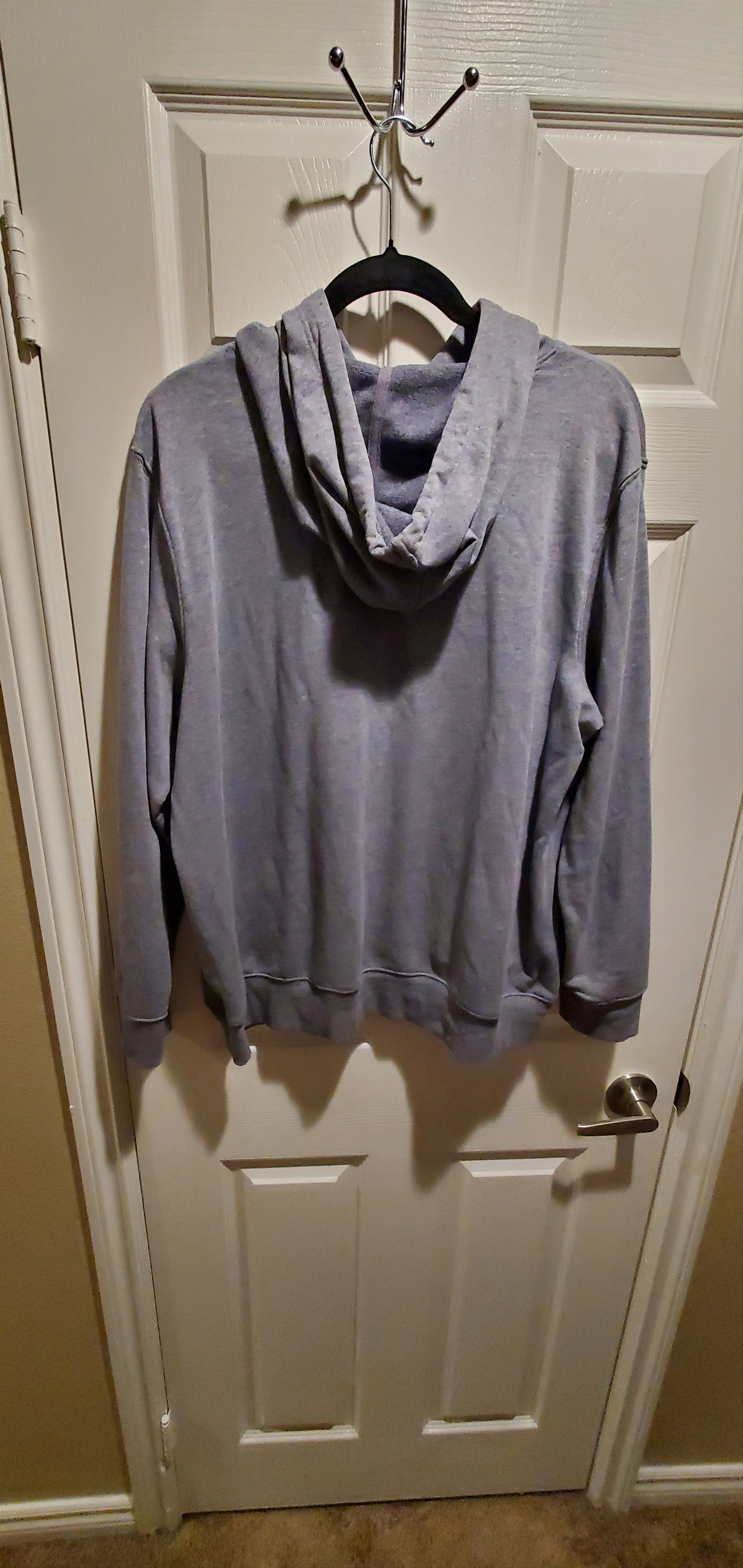 Old Navy Gray Active Lightweight Hoodie w/ Rainbow Design (xl) Size XL / US 12-14 / IT 48-50 - 3 Thumbnail