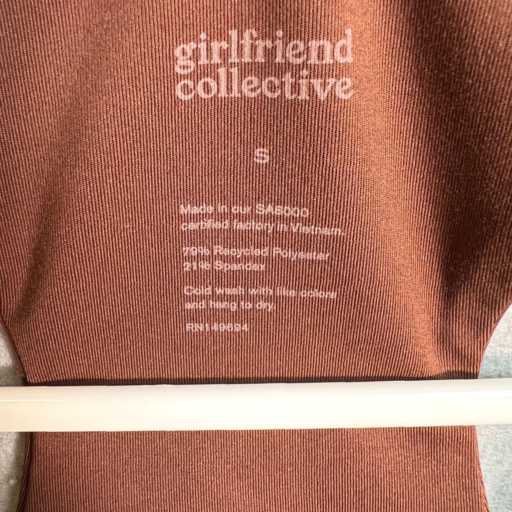 Girlfriend Collective Girlfriend Collective Womens Size Small Brown Racerback Sports Bra Athletic Gym Size ONE SIZE - 3 Thumbnail