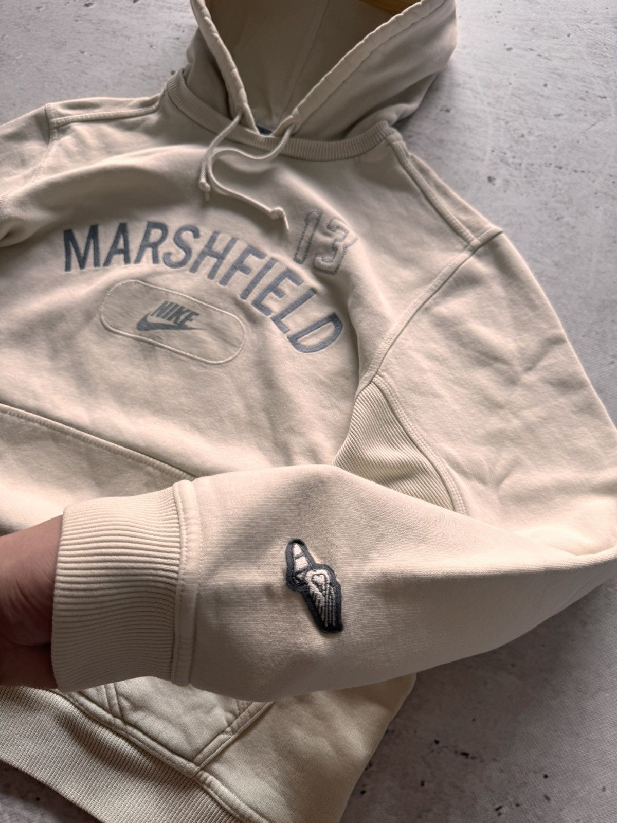 Nike × Vintage NIKE VINTAGE CENTER LOGO OVERSIZE BOXY HOODIE Size US M / EU 48-50 / 2 - 4 Thumbnail