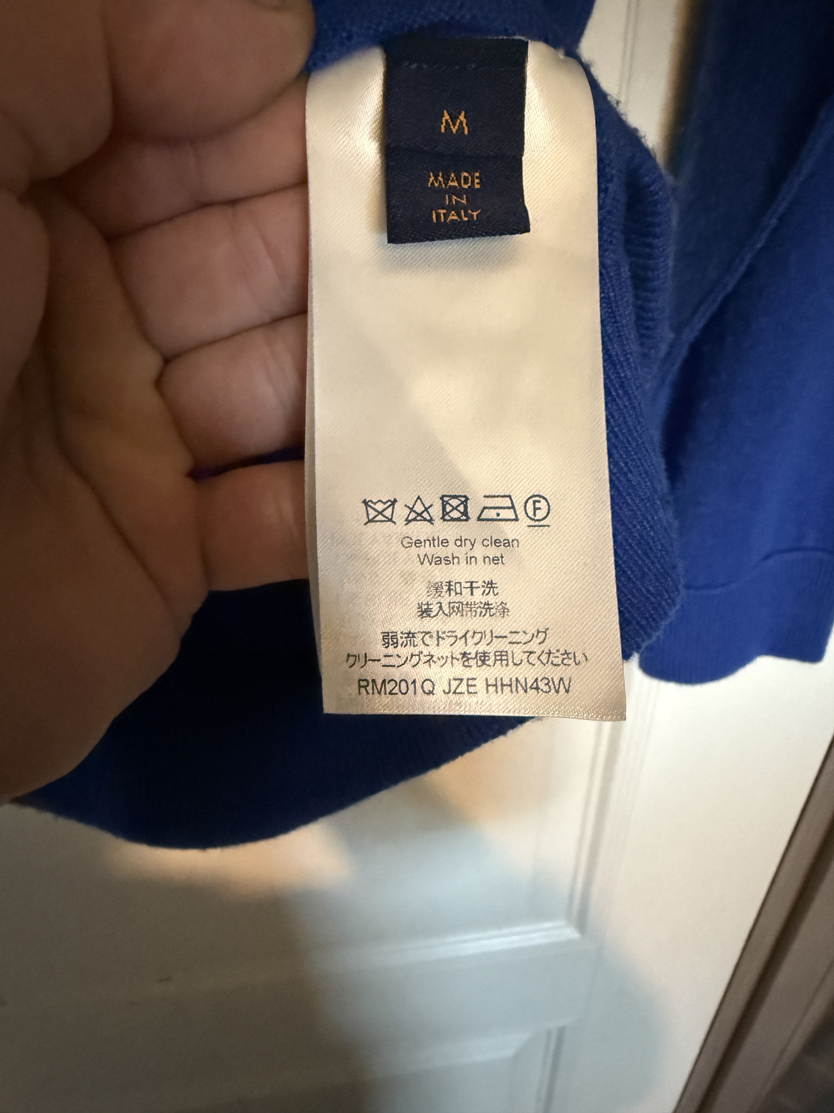 Louis Vuitton Louis Vuitton 100% Cashmere Hoodie – Size M – Blue Size US M / EU 48-50 / 2 - 4 Thumbnail