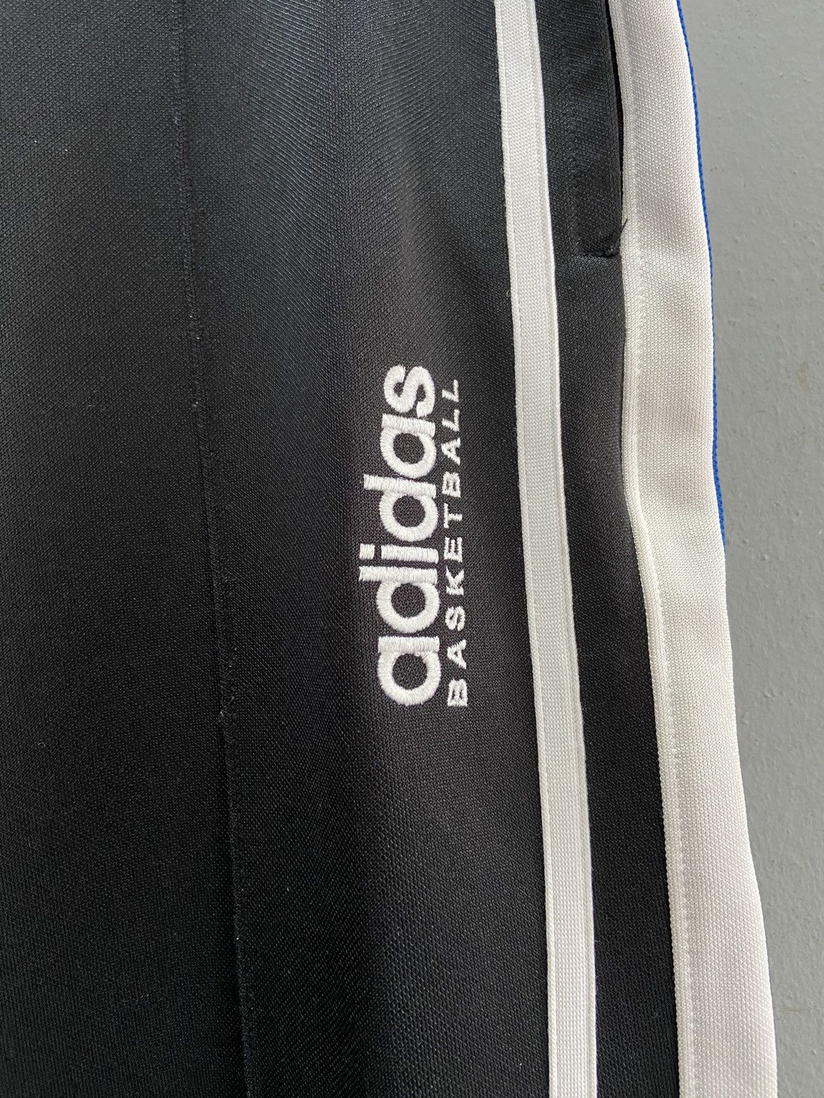 Adidas VINTAGE ADIDAS BASKETBALL ZIPPER TRACK PANTS Size US 36 / EU 52 - 3 Thumbnail