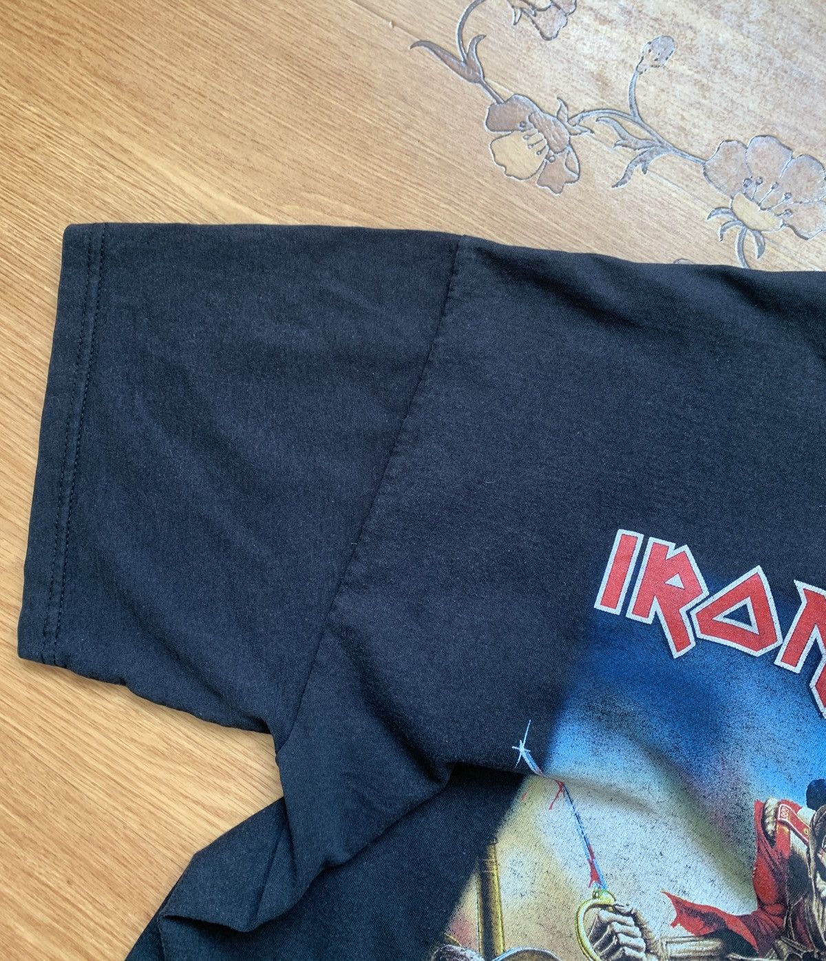 Fruit Of The Loom Iron Maiden The Trooper 2010 T Shirt Tee Size US L / EU 52-54 / 3 - 10 Thumbnail