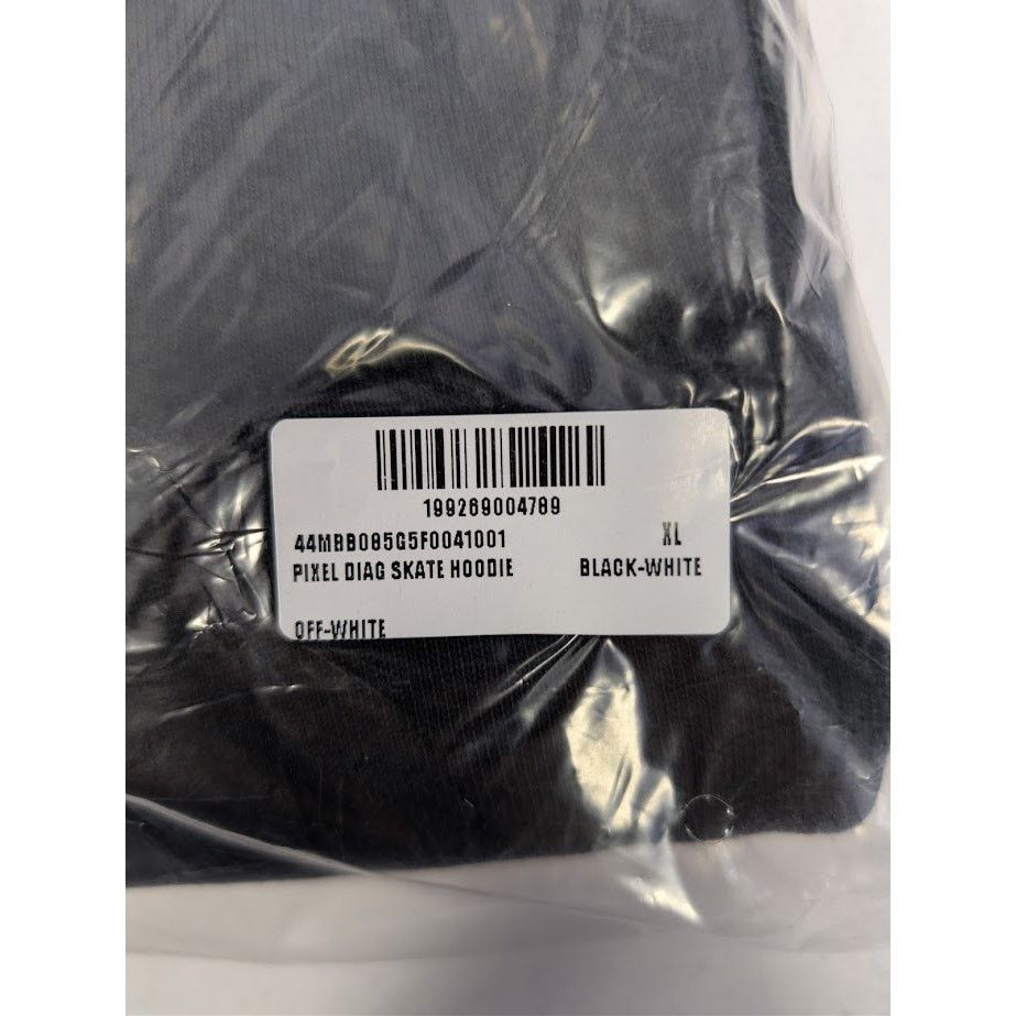 Off-White o1rshd1 Pixel Diag Skate Hoodie in Black/White Size US XL / EU 56 / 4 - 21 Thumbnail
