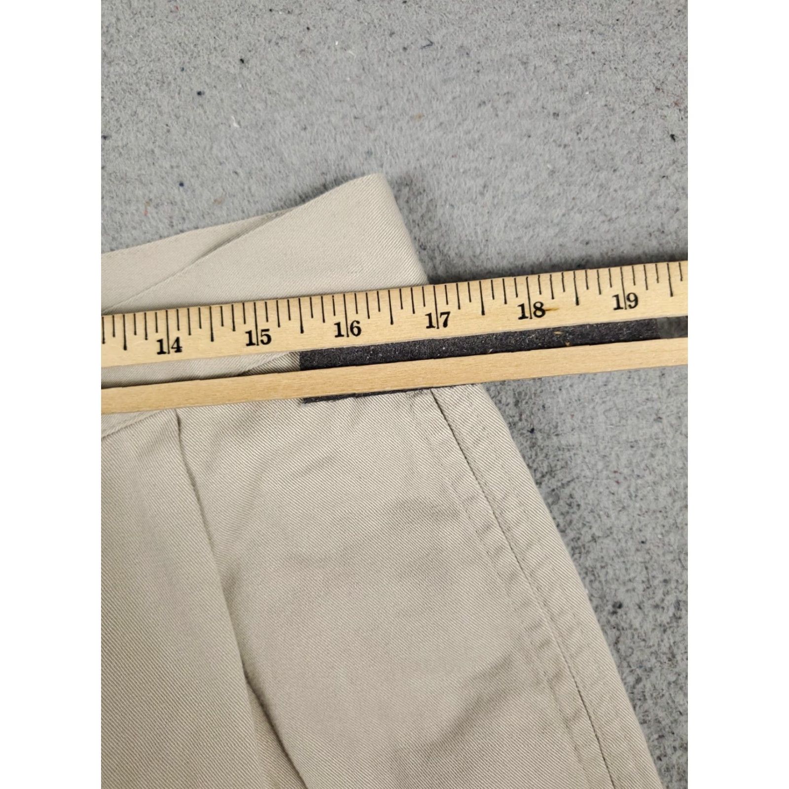 Vintage Greg Norman Chino Pants Mens 35x30 Beige Pleated Casual Trousers Size US 35 - 4 Thumbnail
