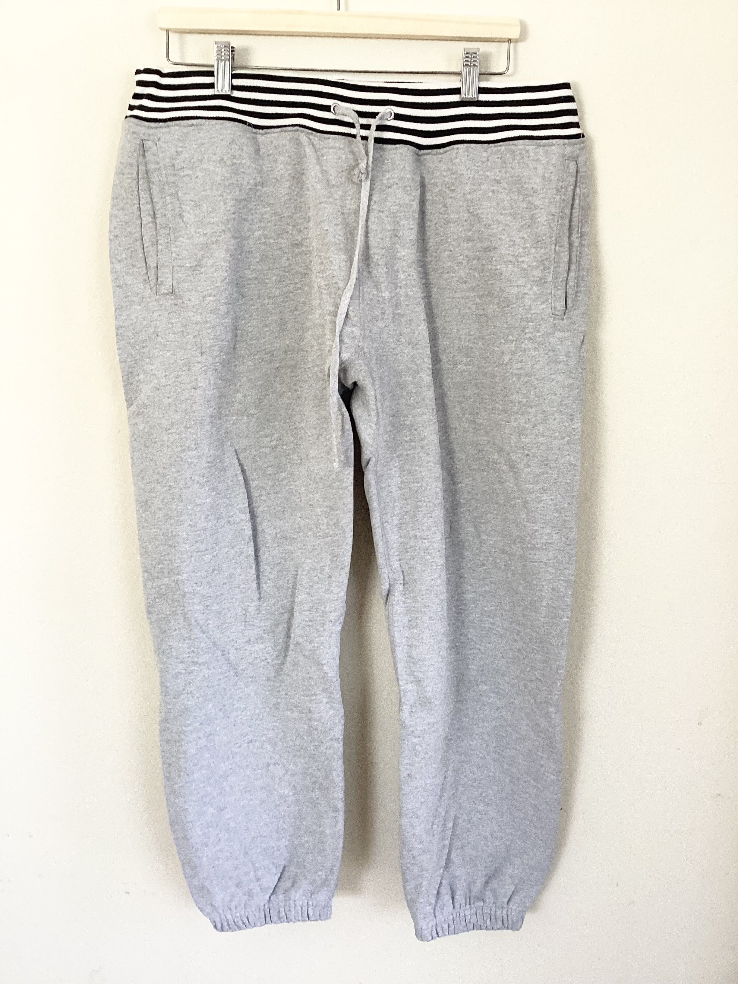 Supreme (M)Supreme Classic Logo Striped Rib Sweatpant Grey 2018FW Size US 32 / EU 48 - 1 Thumbnail