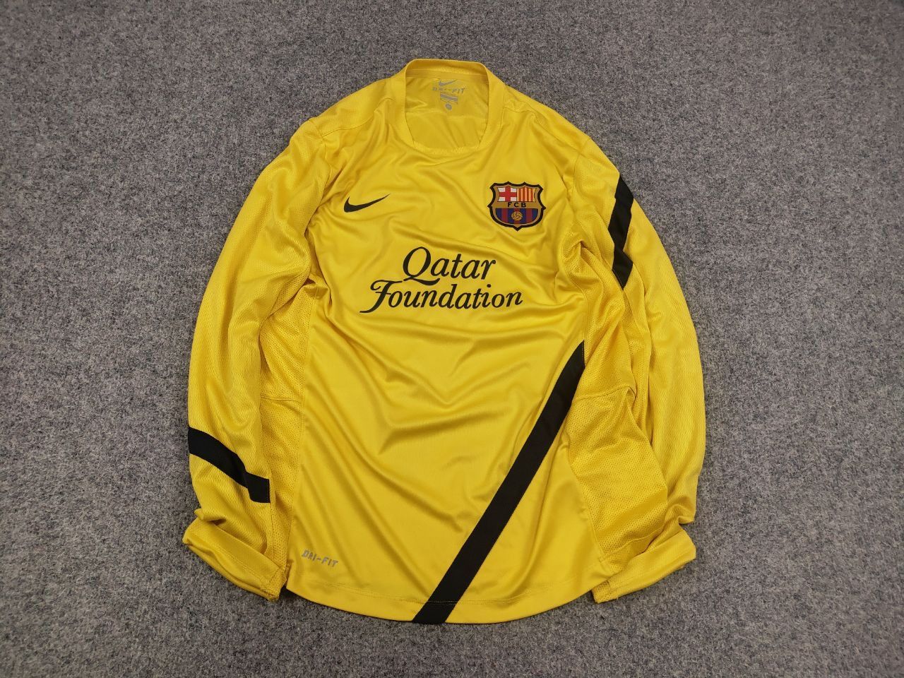 Nike Nike Barcelona Training football shirt Long Sleeve jersey Size US M / EU 48-50 / 2 - 2 Thumbnail