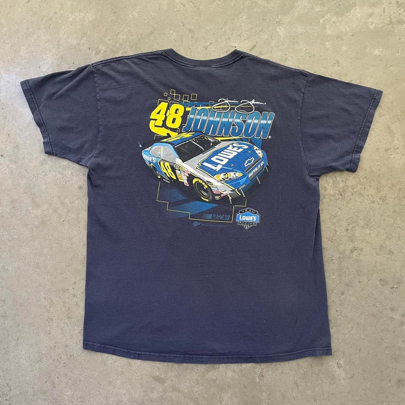 NASCAR Vintage Jimmie Johnson Lowe’s Nascar Navy T-shirt Size US XL / EU 56 / 4 - 1 Thumbnail