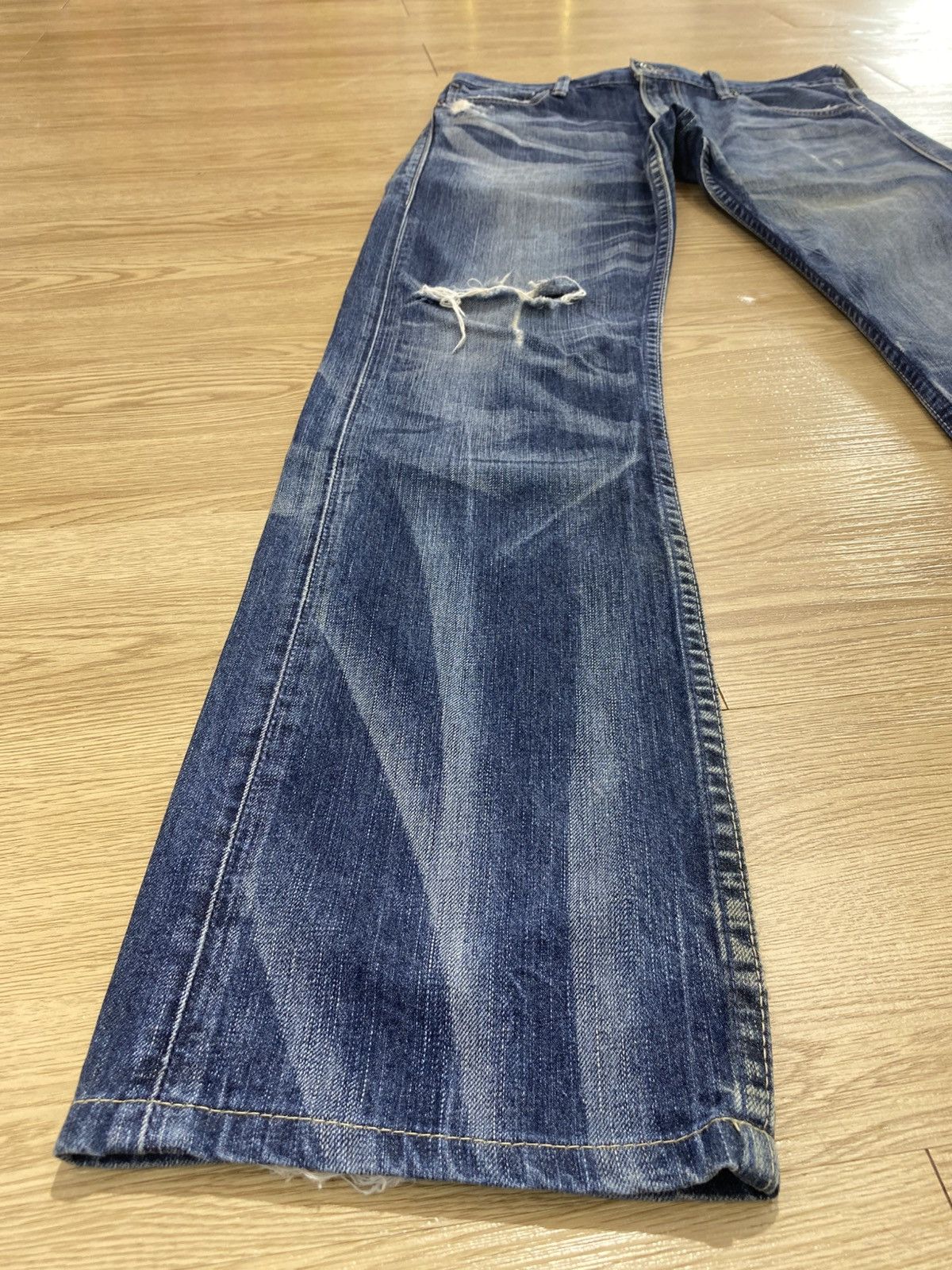 Levi's Levi’s Whiskers Blue Wash Style Buckle Back Distressed Jeans Size US 30 / EU 46 - 7 Thumbnail