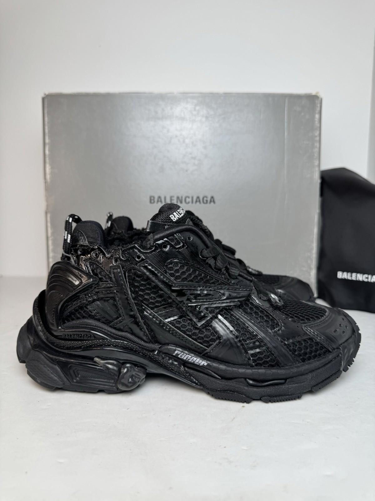 Balenciaga Runner Sneakers Black Women’s Sz 35 / US 5 New