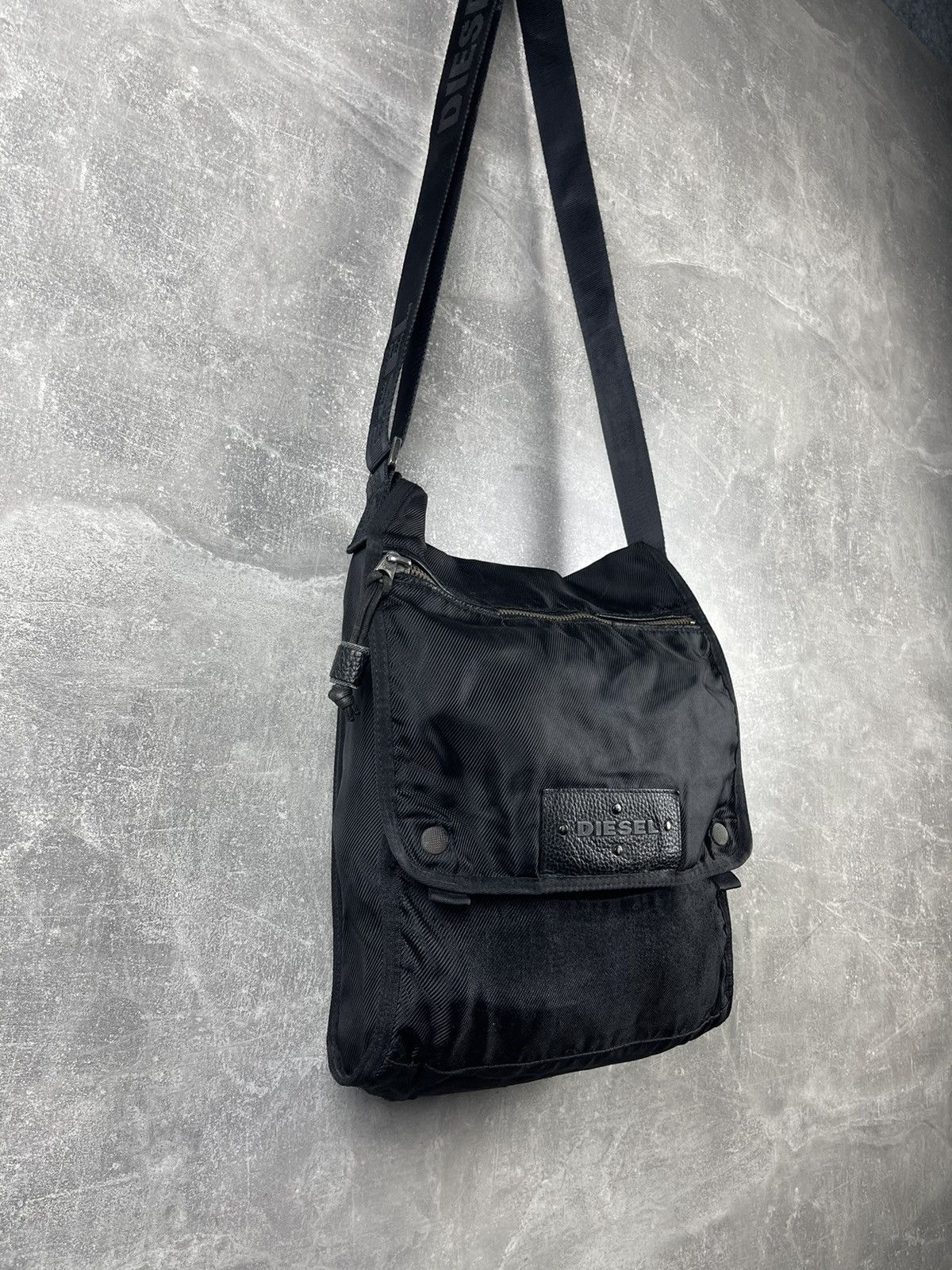 Diesel Diesel Nylon Y2K Crossbody Shoulder Sling Bag Black Size ONE SIZE - 3 Thumbnail