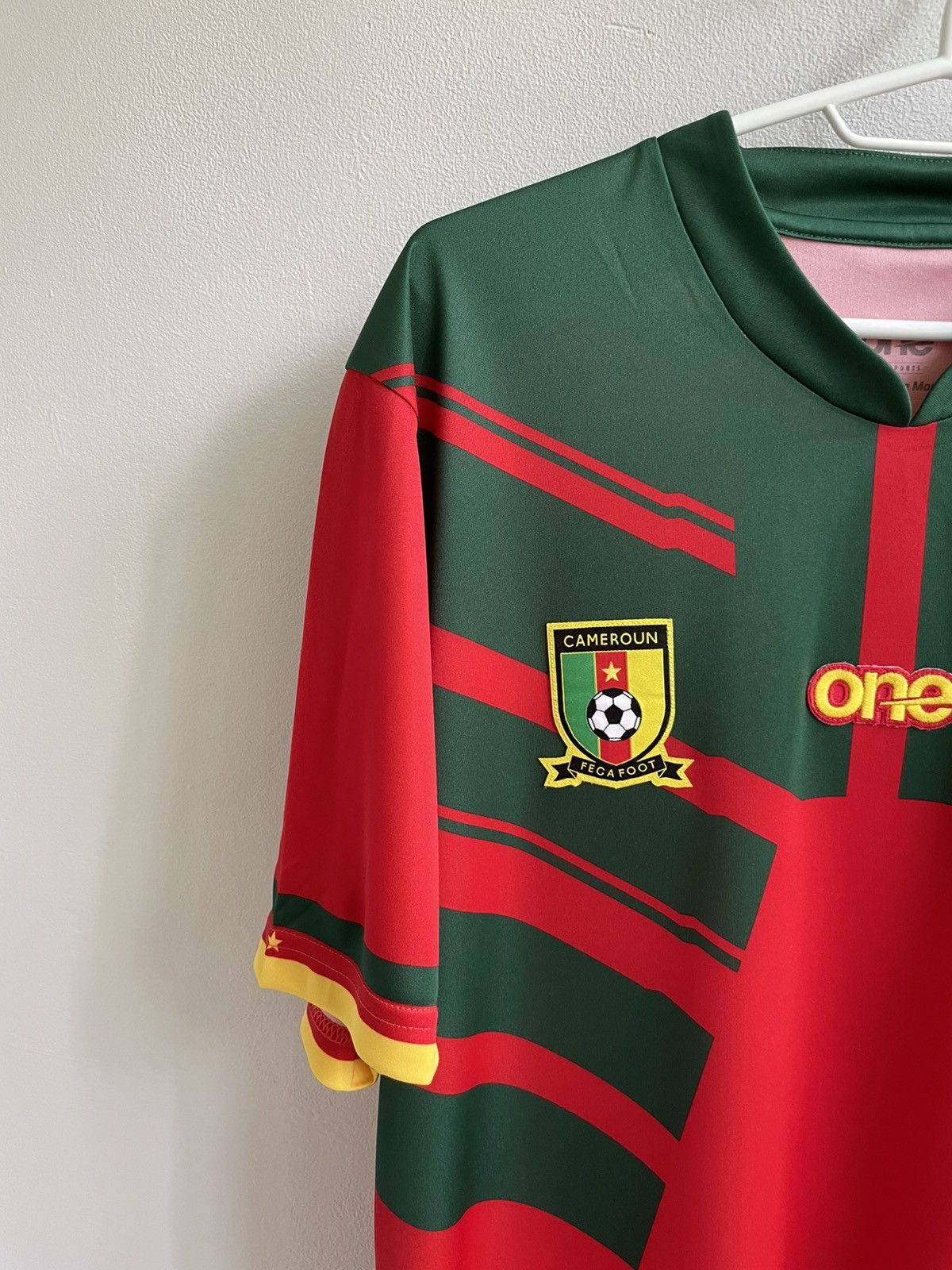 Vintage Cameroon 2022 2023 Away Football Shirt Soccer Jersey One Size US L / EU 52-54 / 3 - 4 Thumbnail