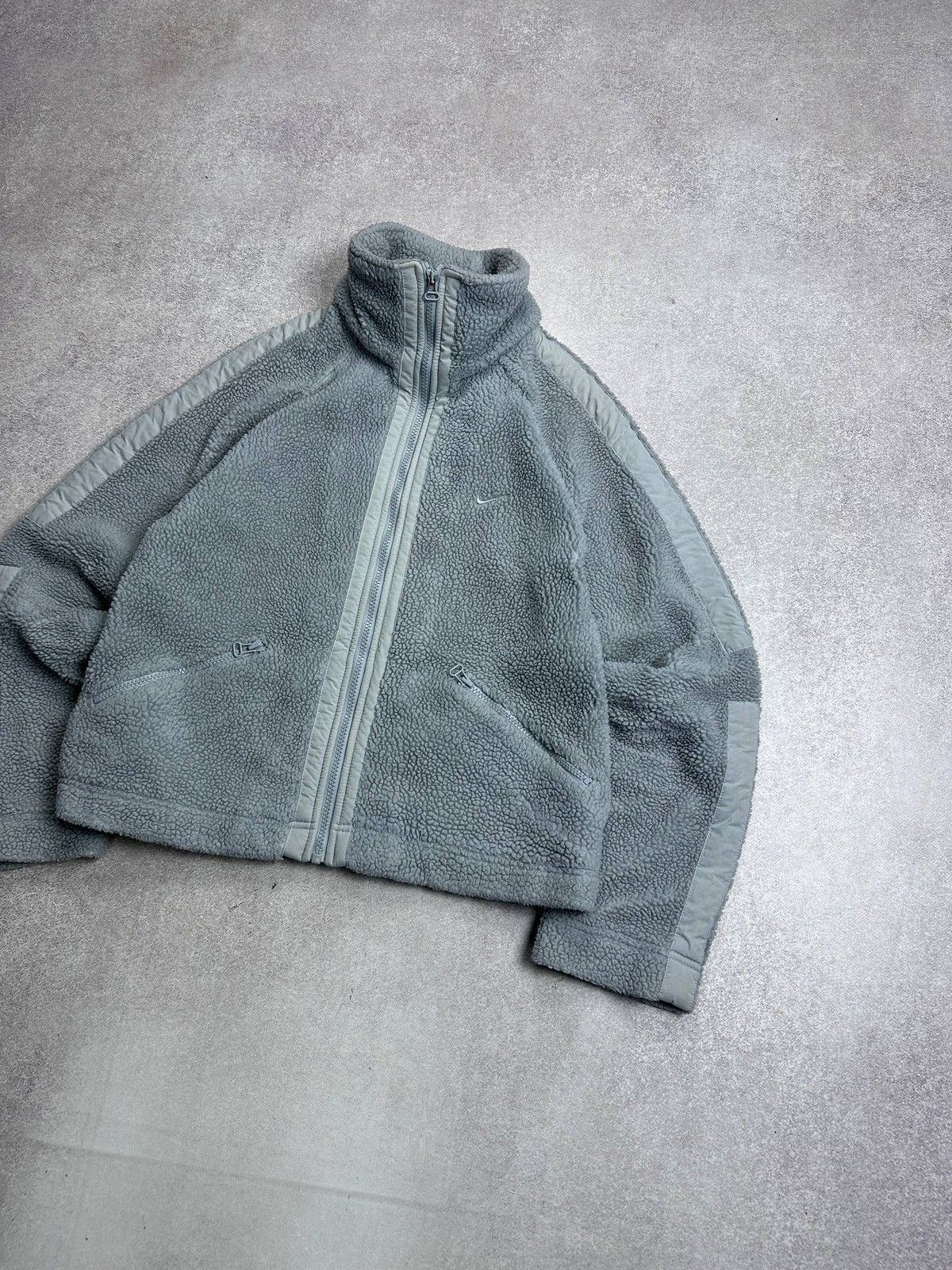 Nike Vintage 90's Nike Retro Fleece Sherpa Jacket Y2K L Womans Size L / US 10 / IT 46 - 2 Thumbnail