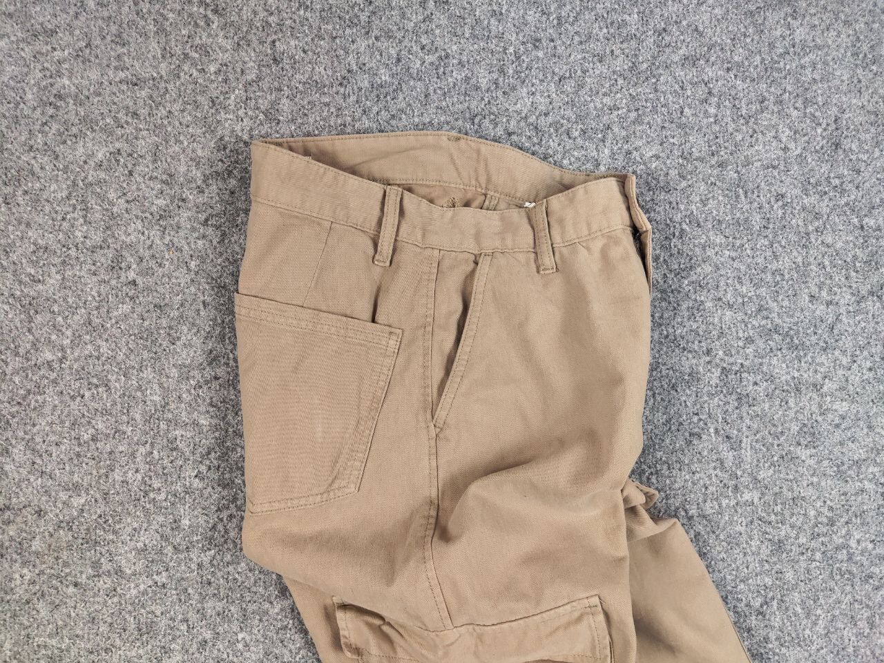 Japanese Brand Vintage 90's Japanese Baggy Beige Cargo Pants Y2K Hype Style Size US 29 - 14 Thumbnail